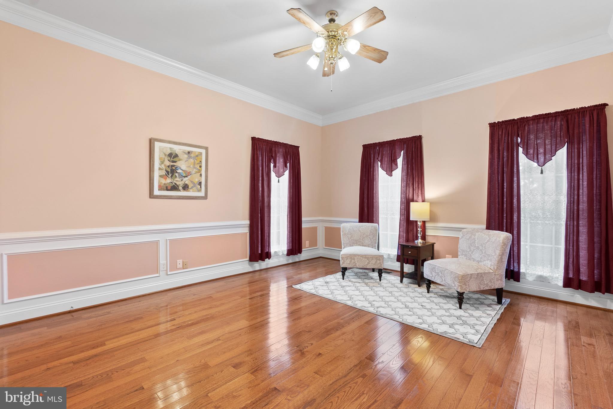 MAPLE HILL'S AFFLUENT - Residential