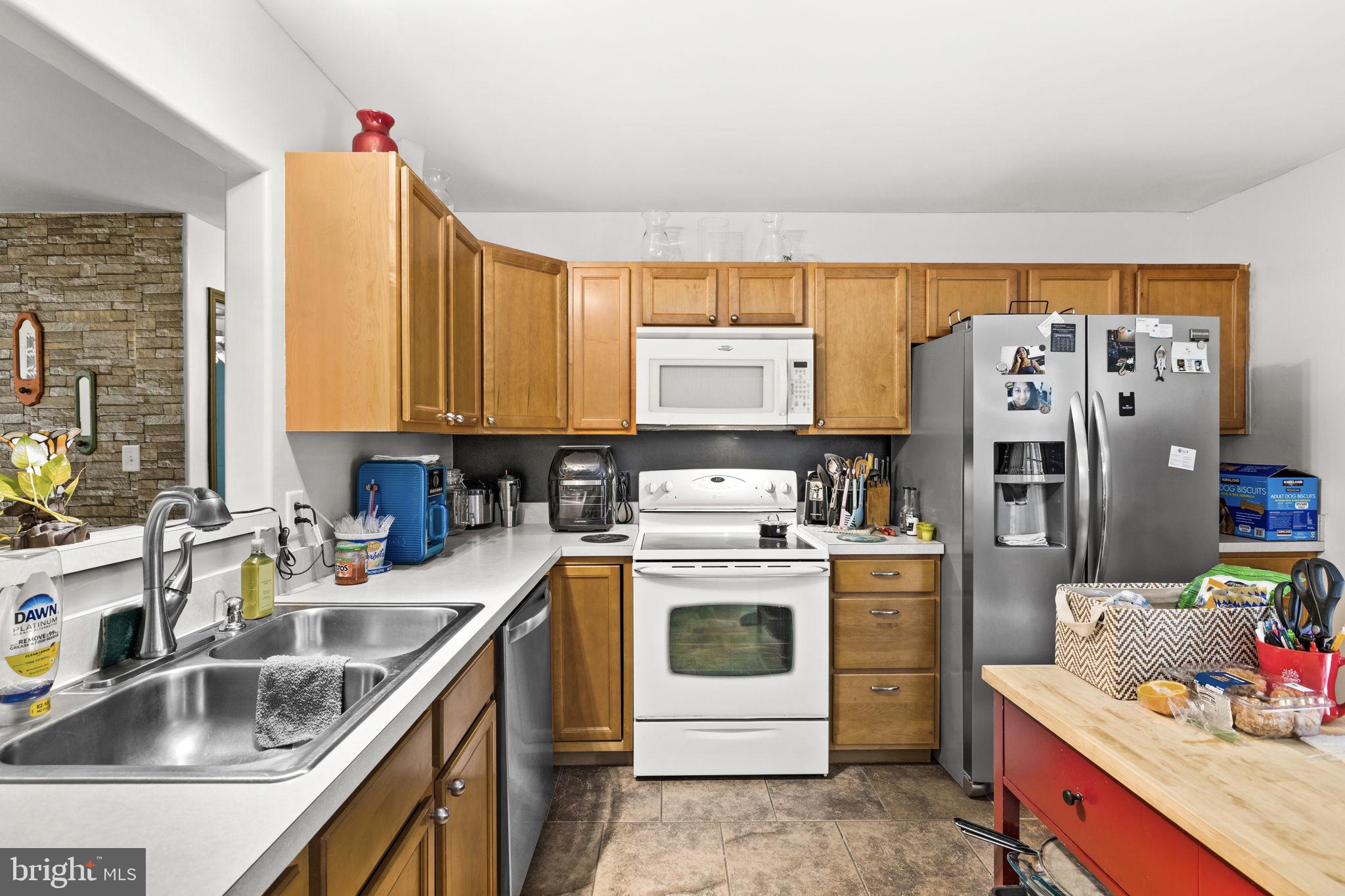 LAKE CAROLINE - Residential