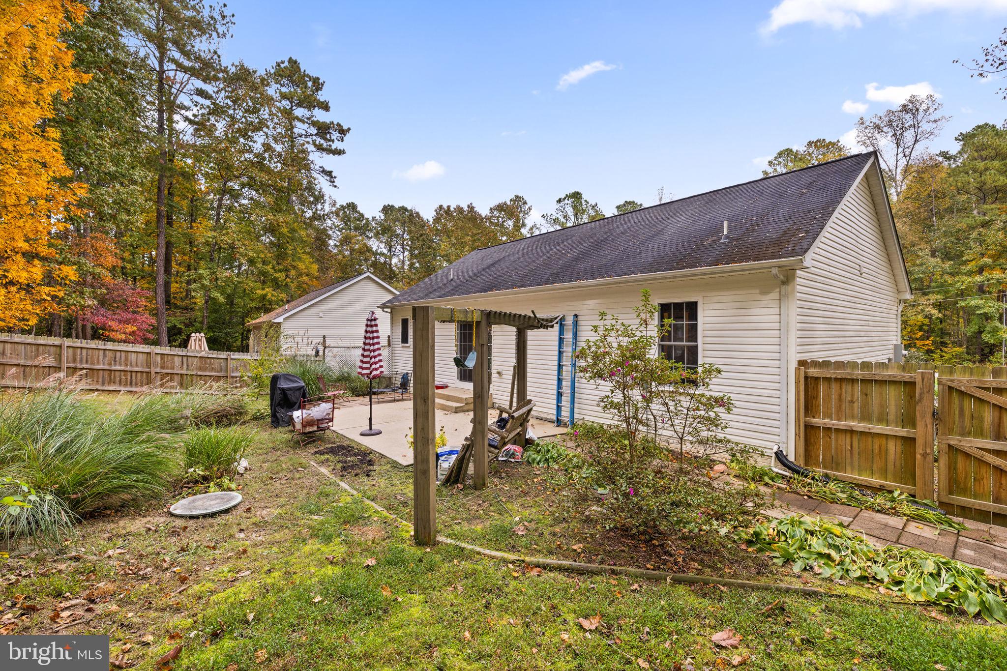 LAKE CAROLINE - Residential