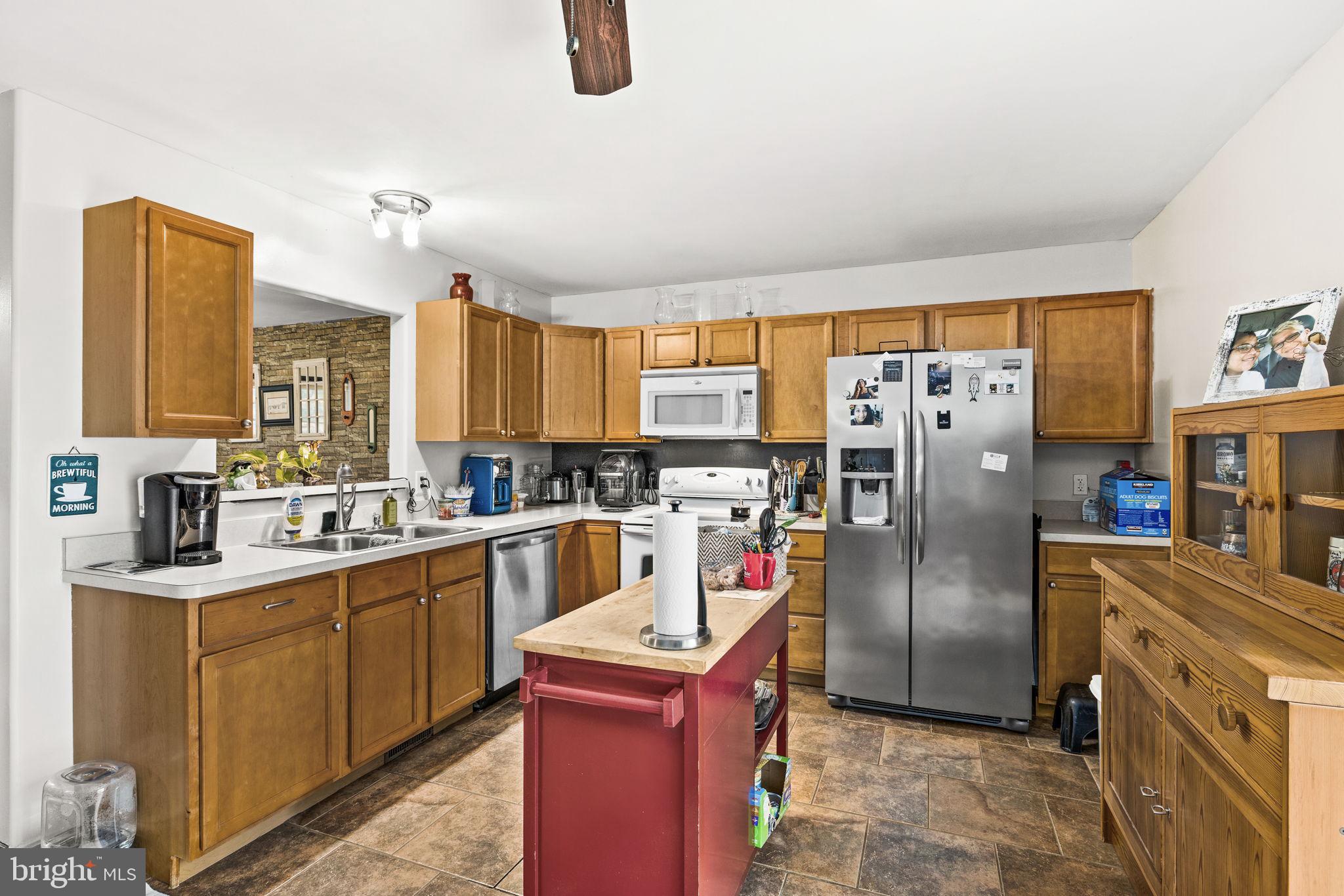 LAKE CAROLINE - Residential