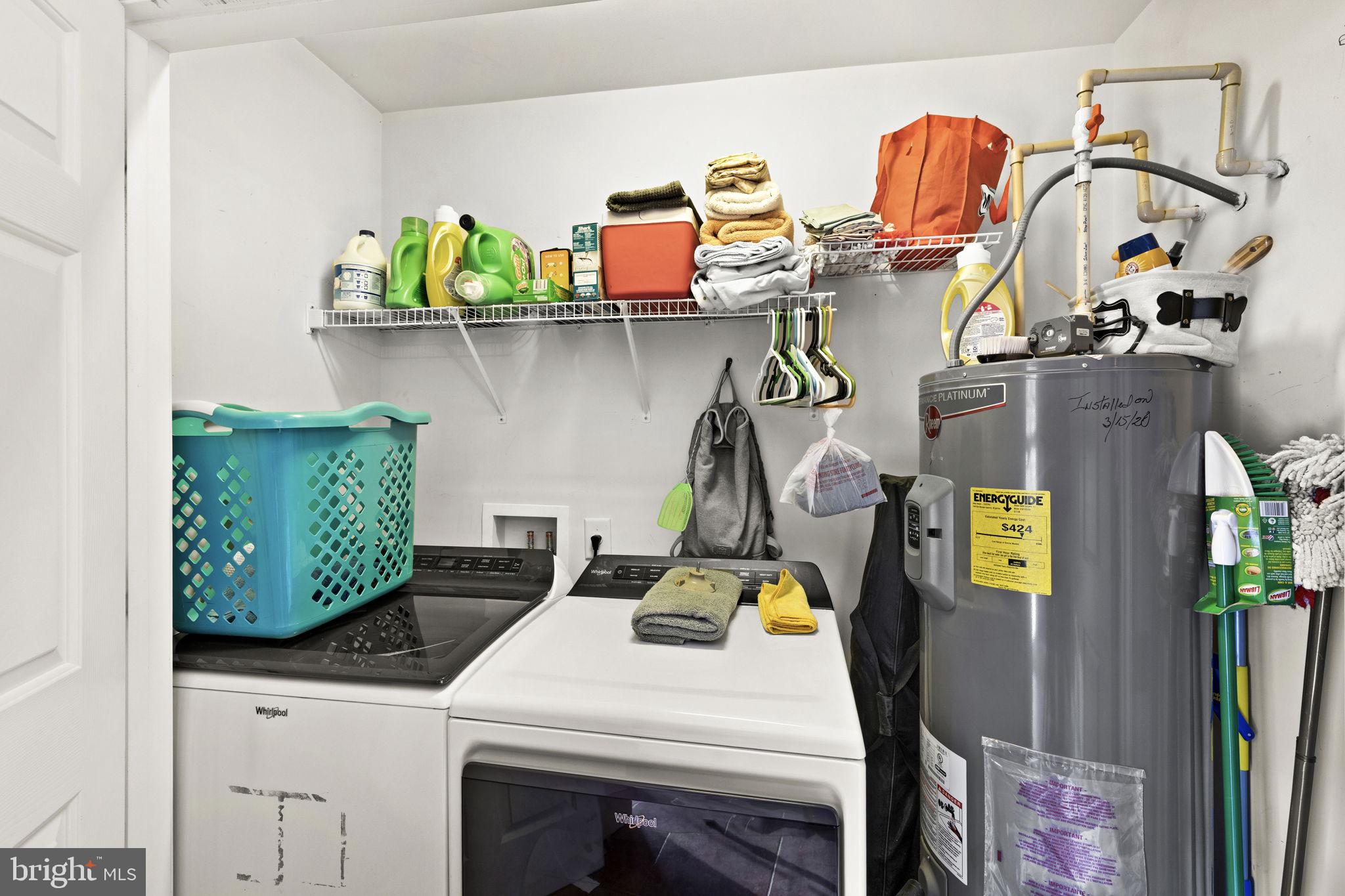 LAKE CAROLINE - Residential