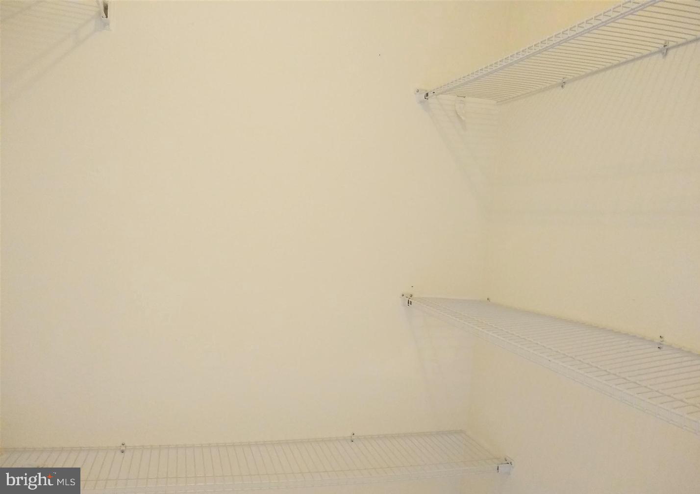 GATES OF MCLEAN - Residential Lease