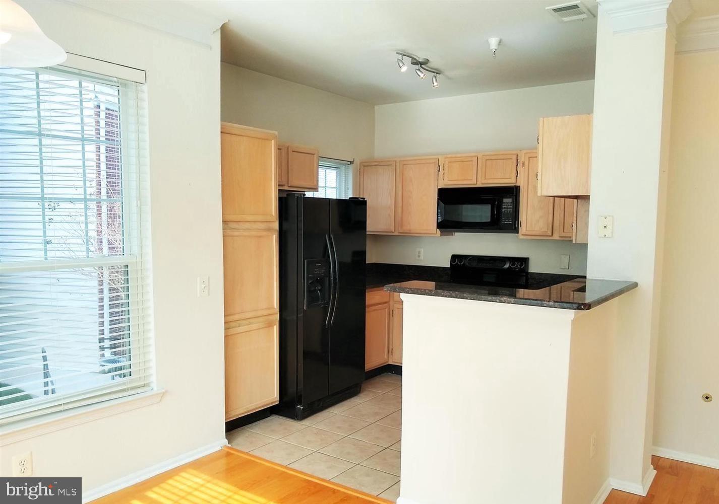 GATES OF MCLEAN - Residential Lease