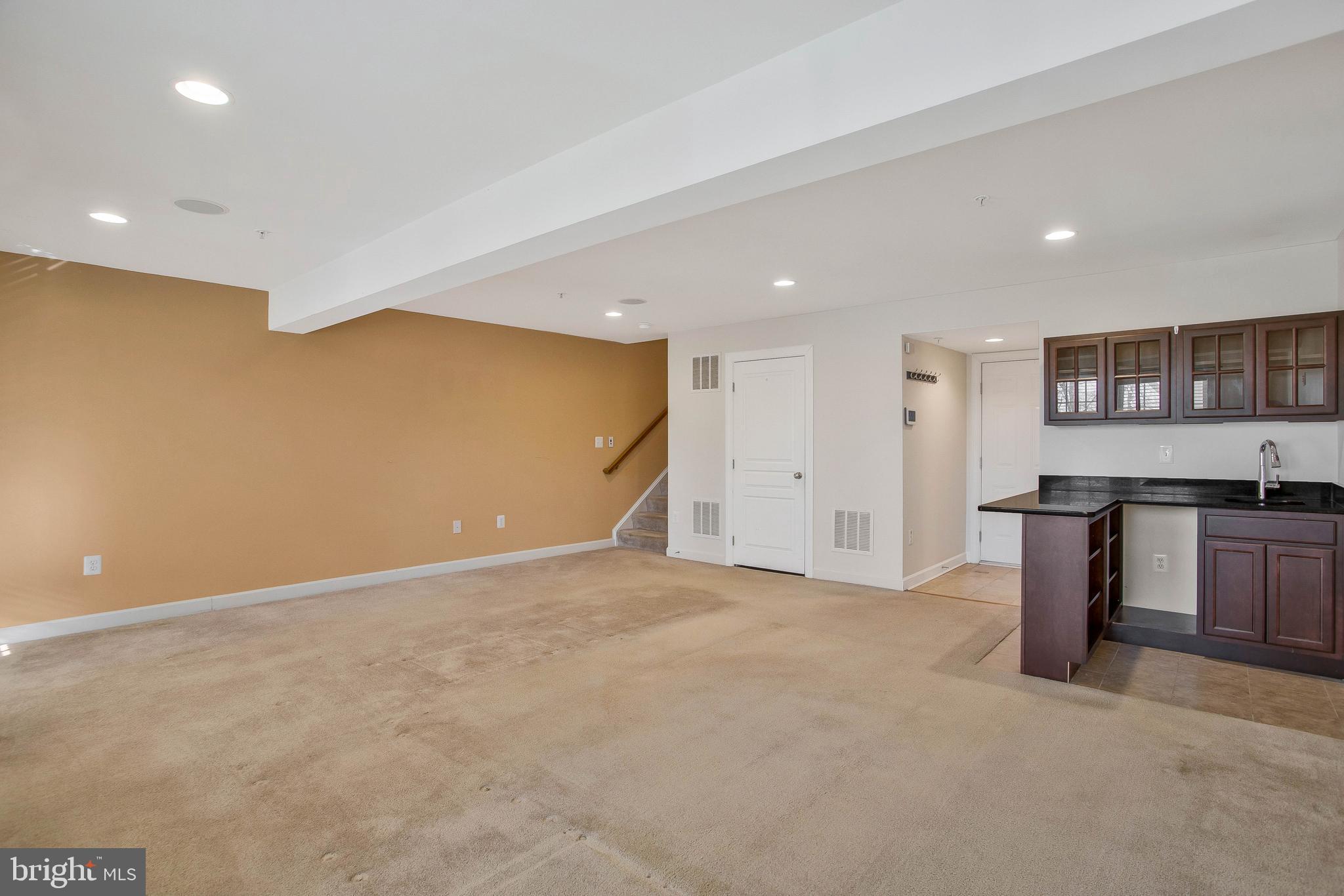 OAK CREEK CLUB - Residential