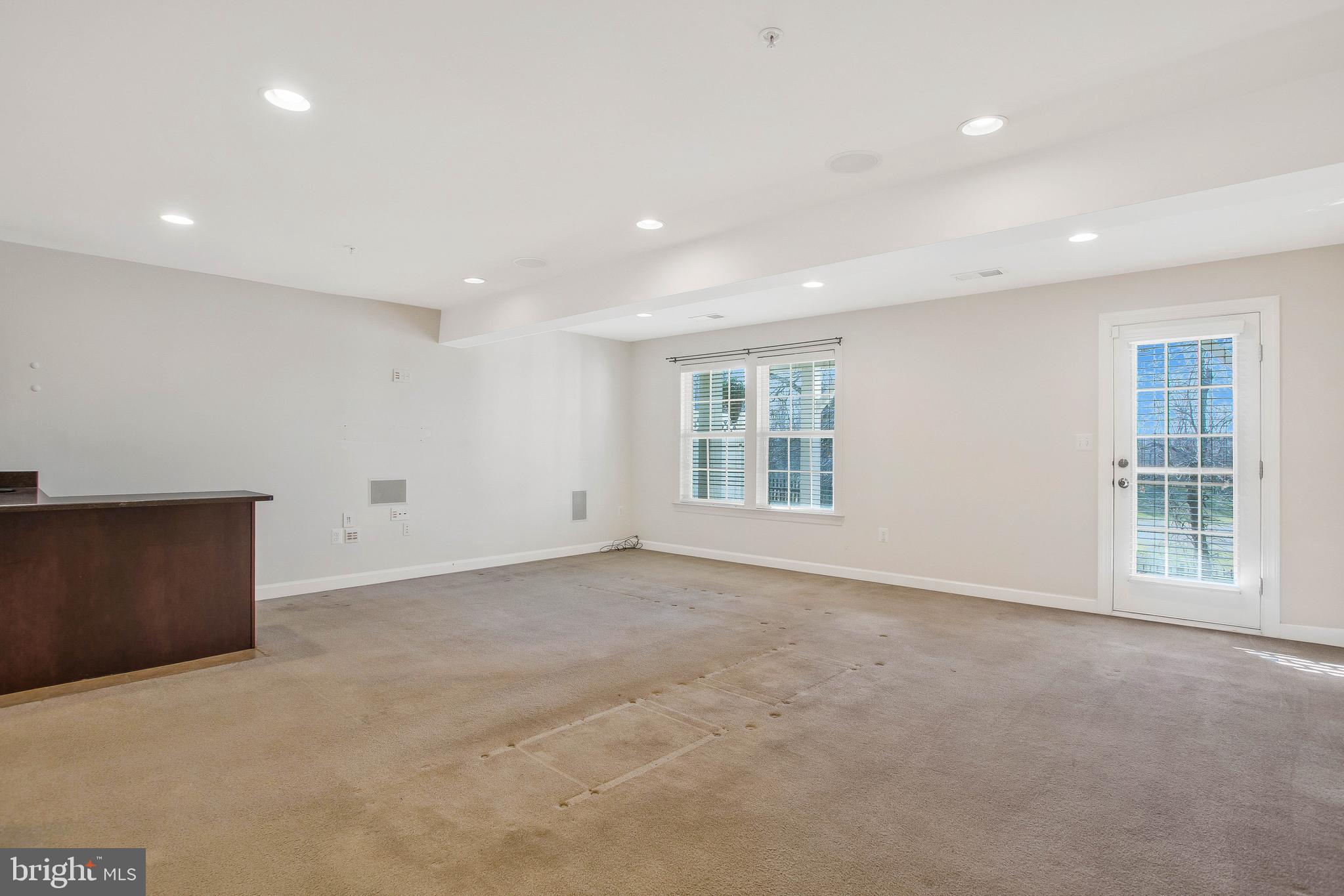 OAK CREEK CLUB - Residential