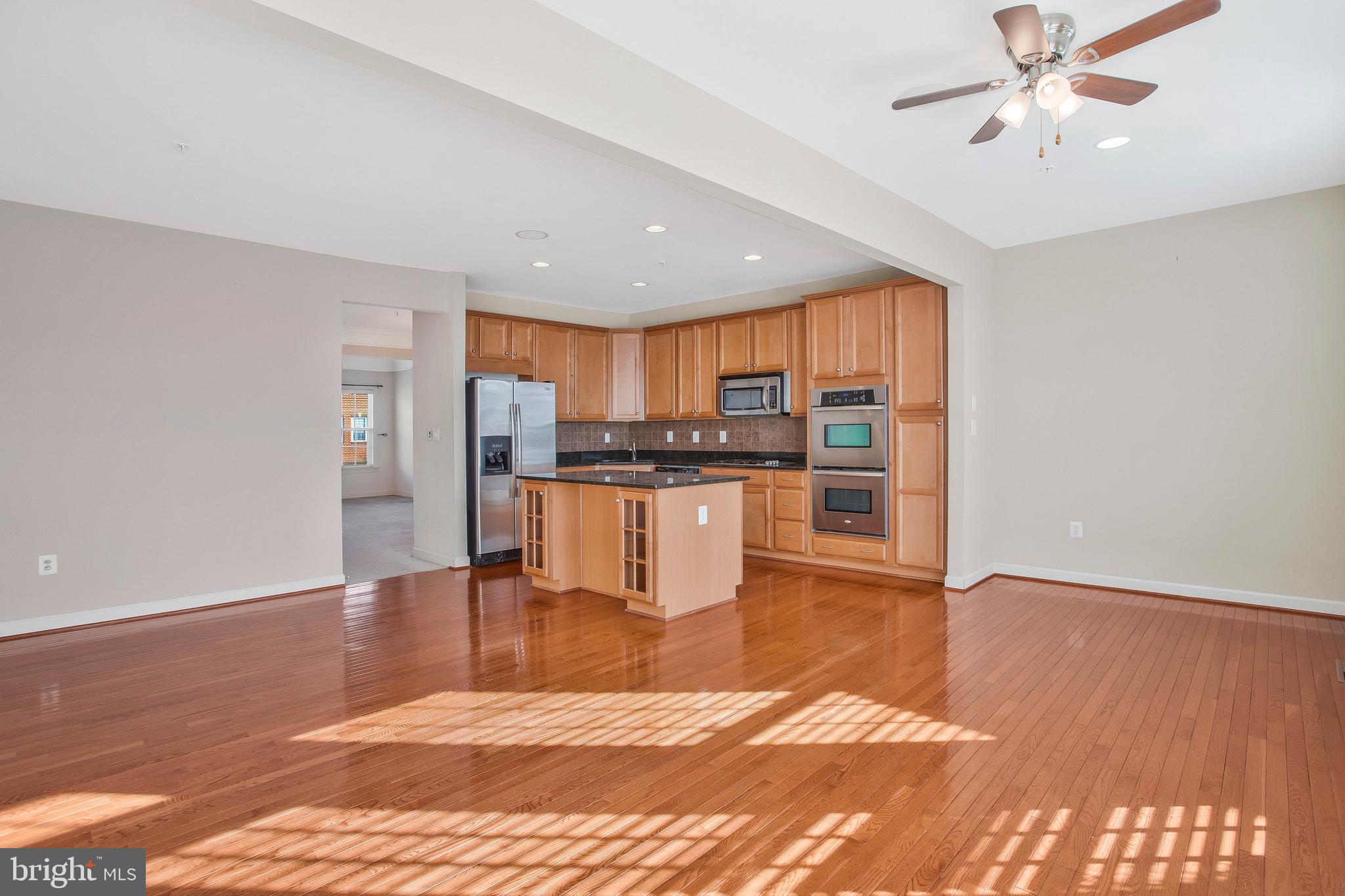 OAK CREEK CLUB - Residential