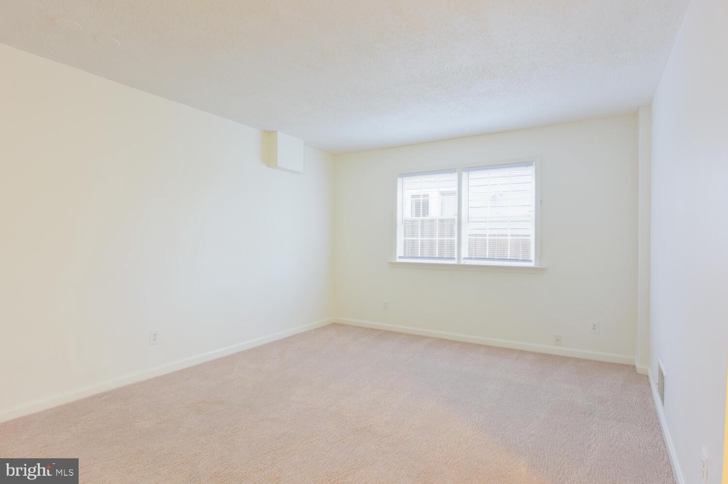 OLD TOWN/PARKER GRAY - Residential Lease