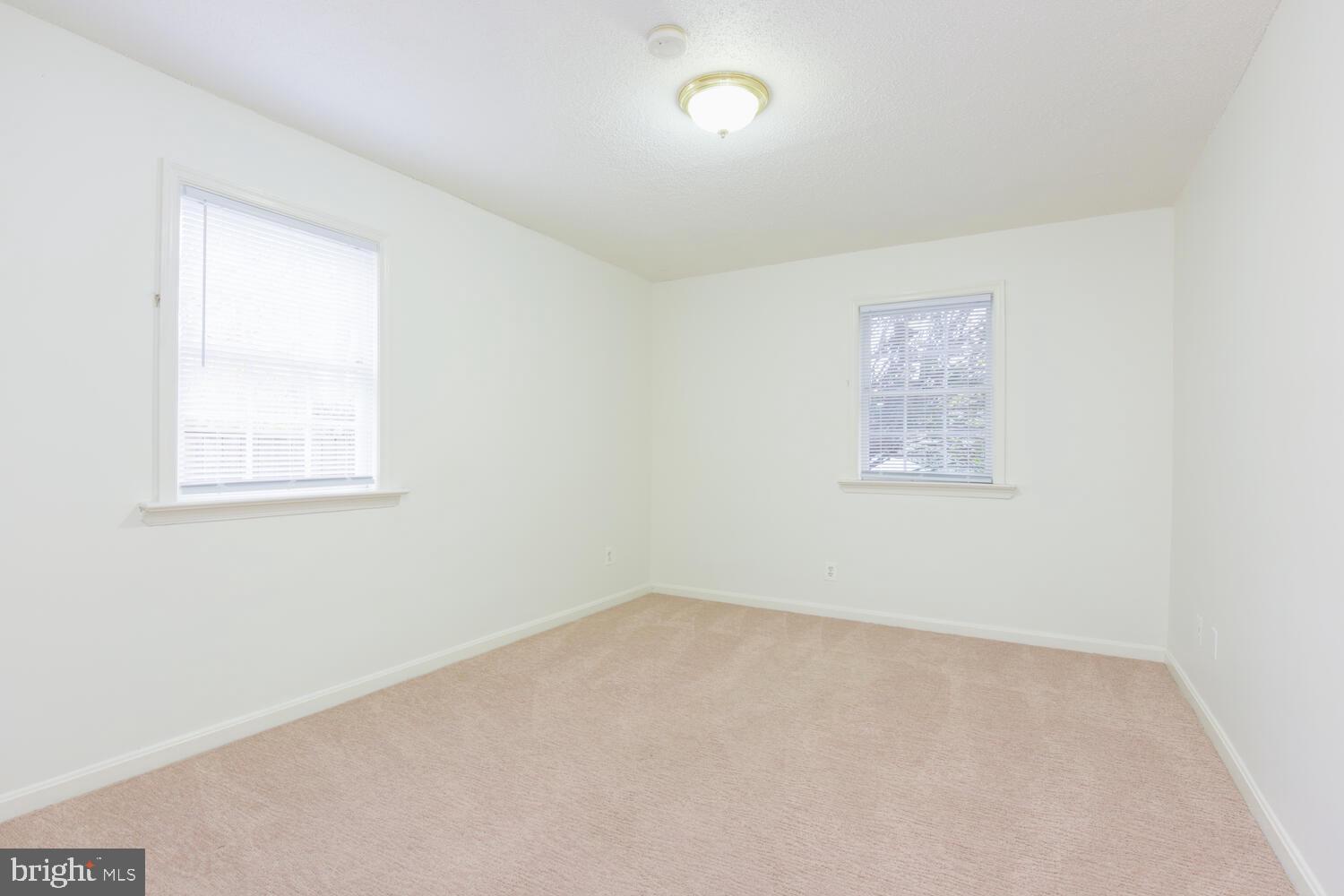 OLD TOWN/PARKER GRAY - Residential Lease