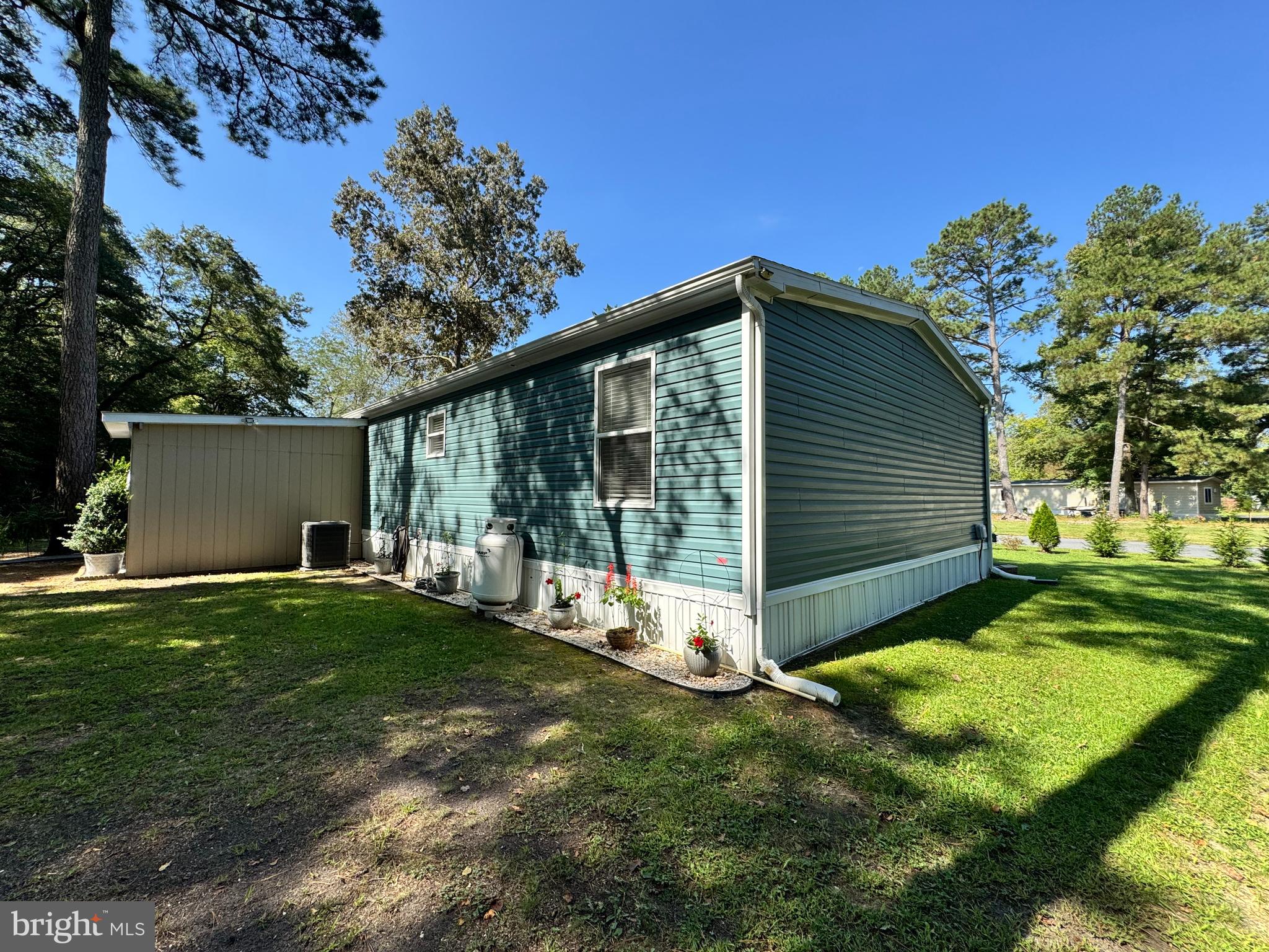 MOBILE GARDENS - Residential