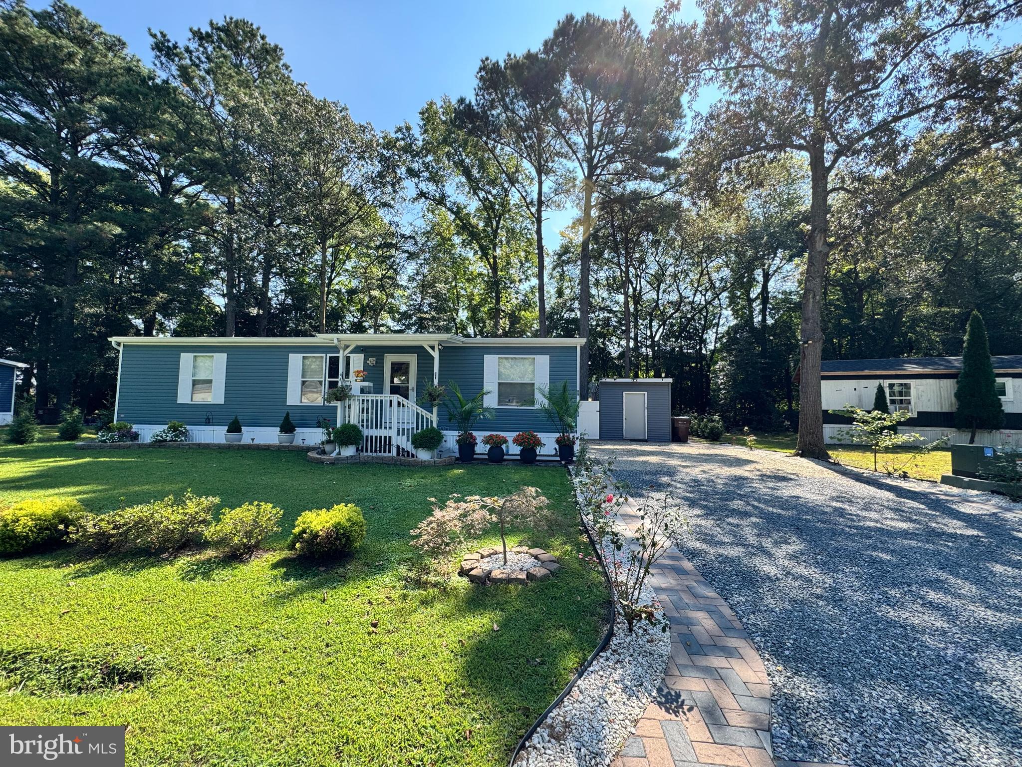 MOBILE GARDENS - Residential