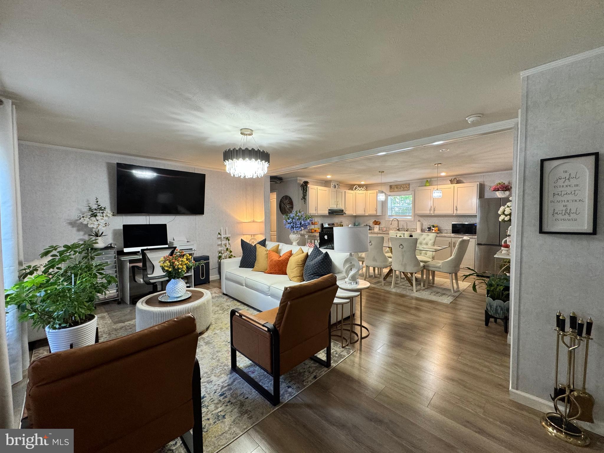 MOBILE GARDENS - Residential