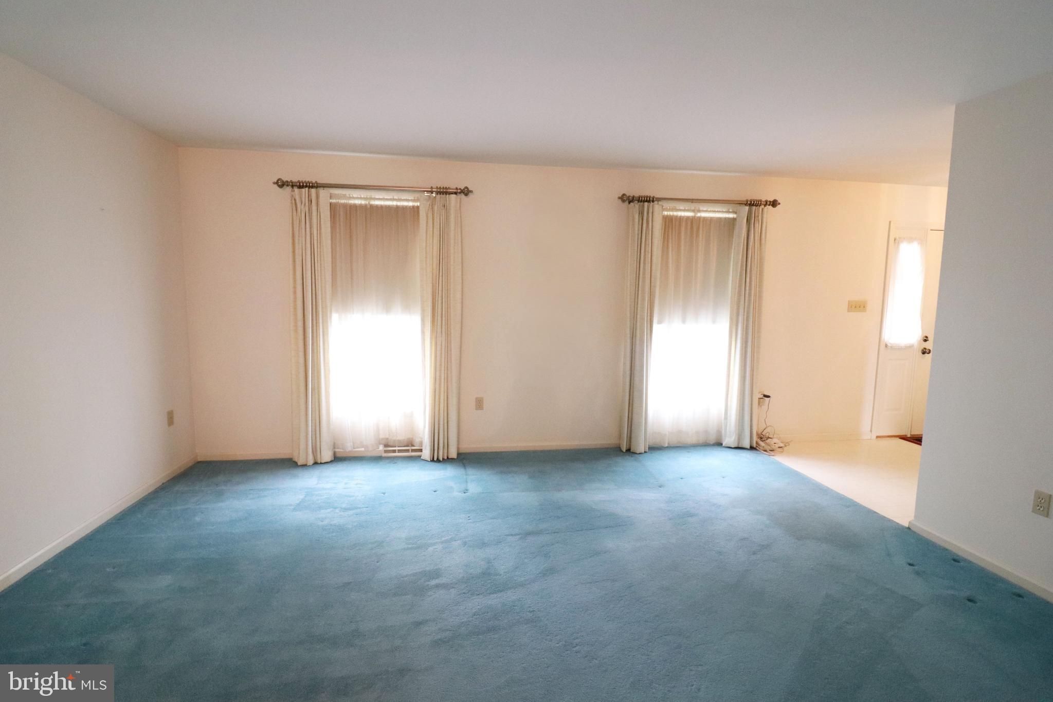 DENVER HEIGHTS - Residential