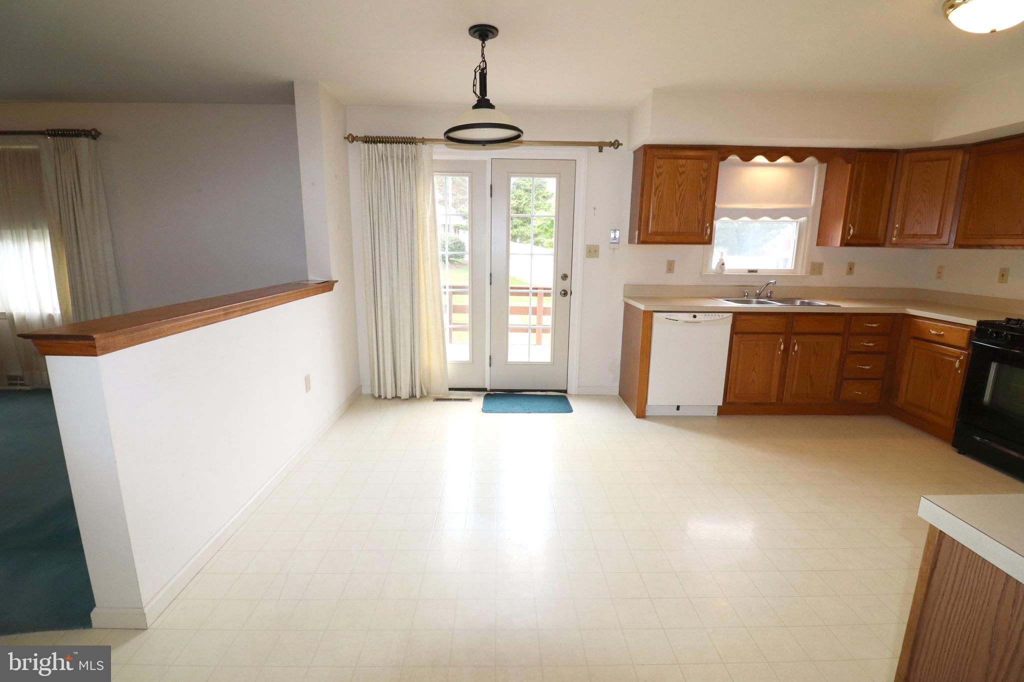 DENVER HEIGHTS - Residential