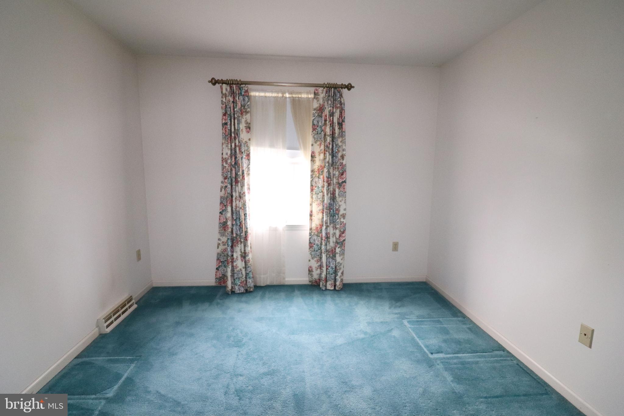 DENVER HEIGHTS - Residential