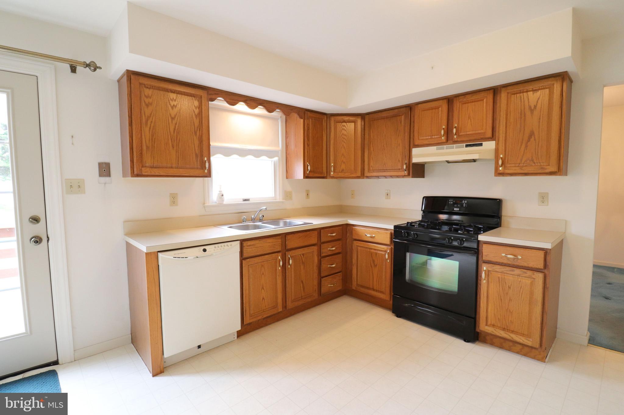 DENVER HEIGHTS - Residential