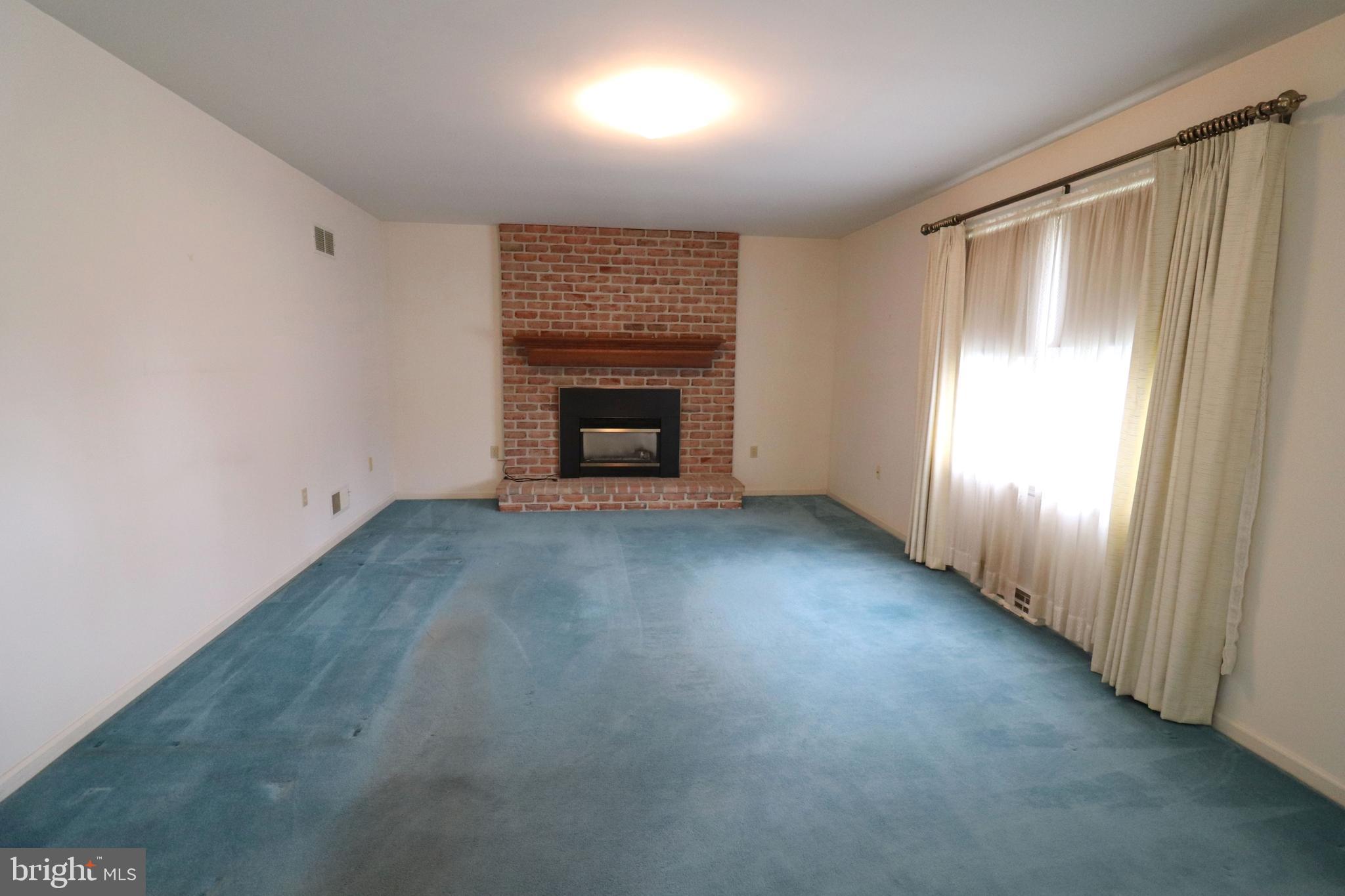 DENVER HEIGHTS - Residential