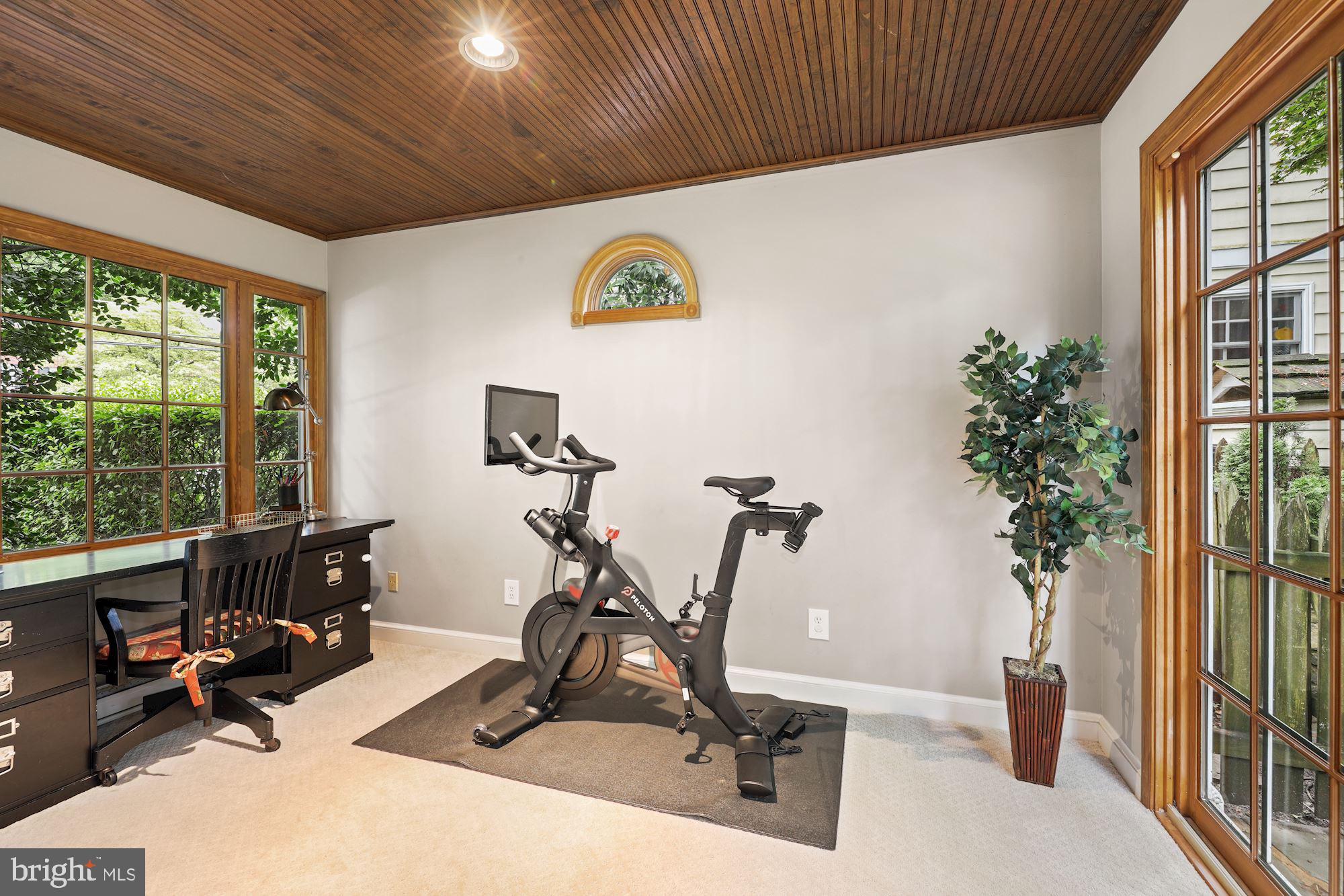 WOODACRES - Residential