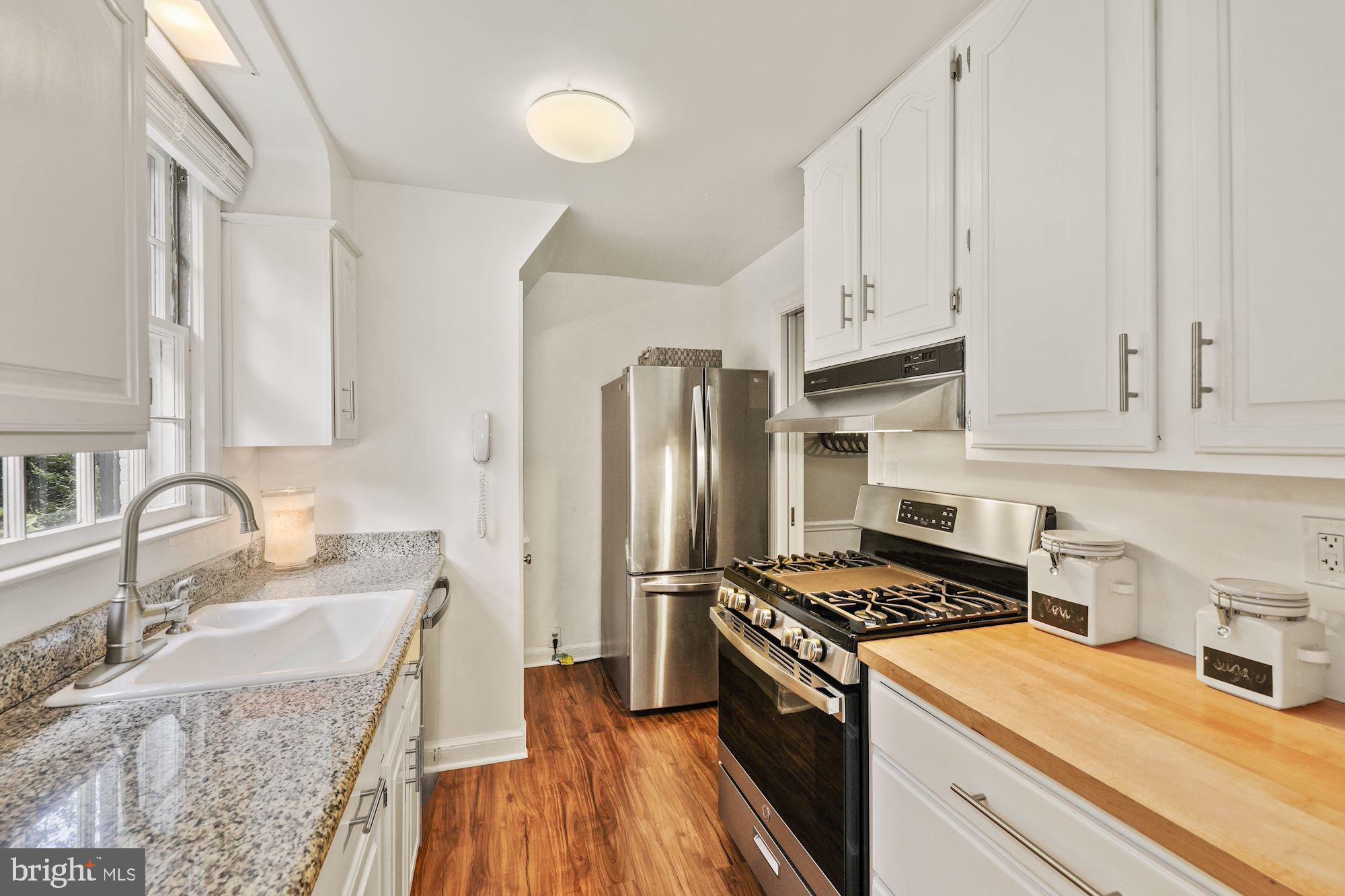 WOODACRES - Residential