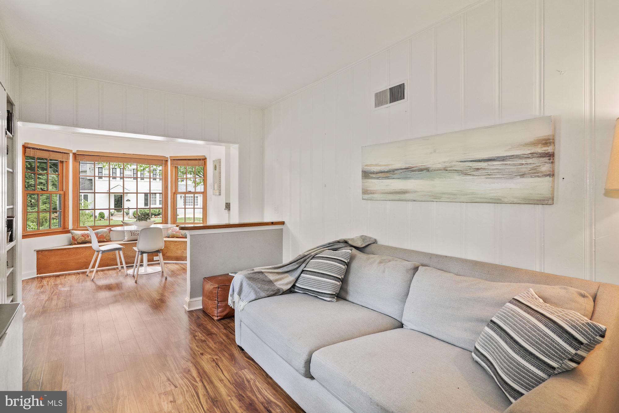 WOODACRES - Residential