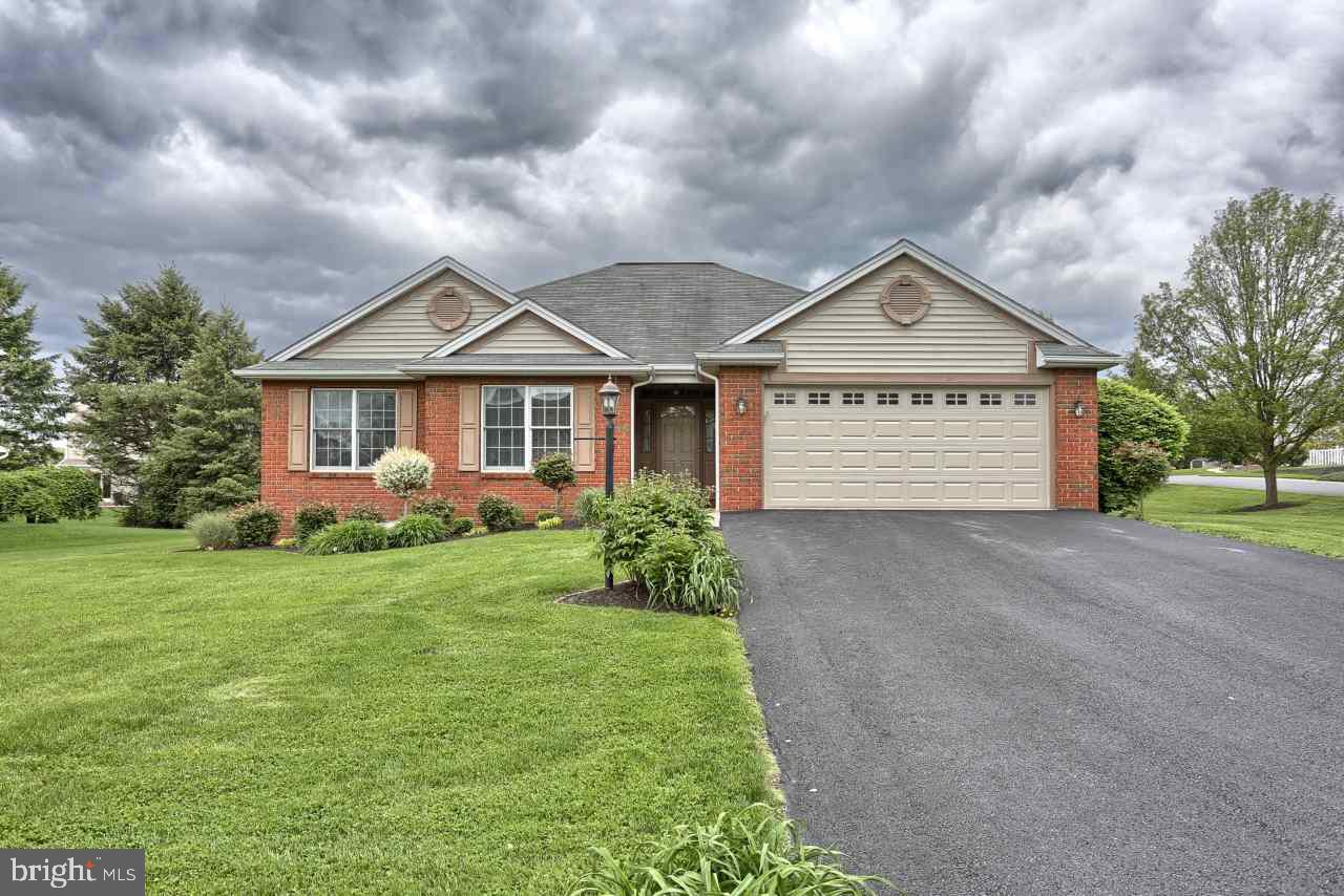 Enjoy one-story living in Palmyra's Wheatstone neighborhood. Updated kitchen with great counter space, hardwood floors throughout most of the first floor, two gas fireplaces and LR with vaulted ceiling. Practically double the living space with the finished lower level, including a family room, bedroom or gym and full bathroom - with plenty of storage space left over! Close to schools/easy access to 322/422/743