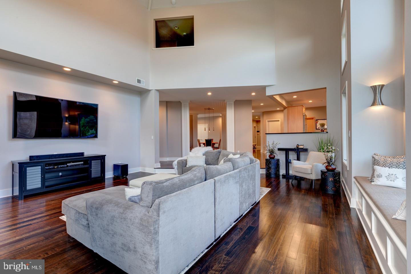 FOX POINTE - Residential