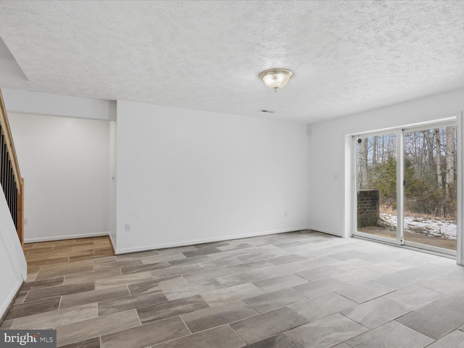 AMSONIA - Residential