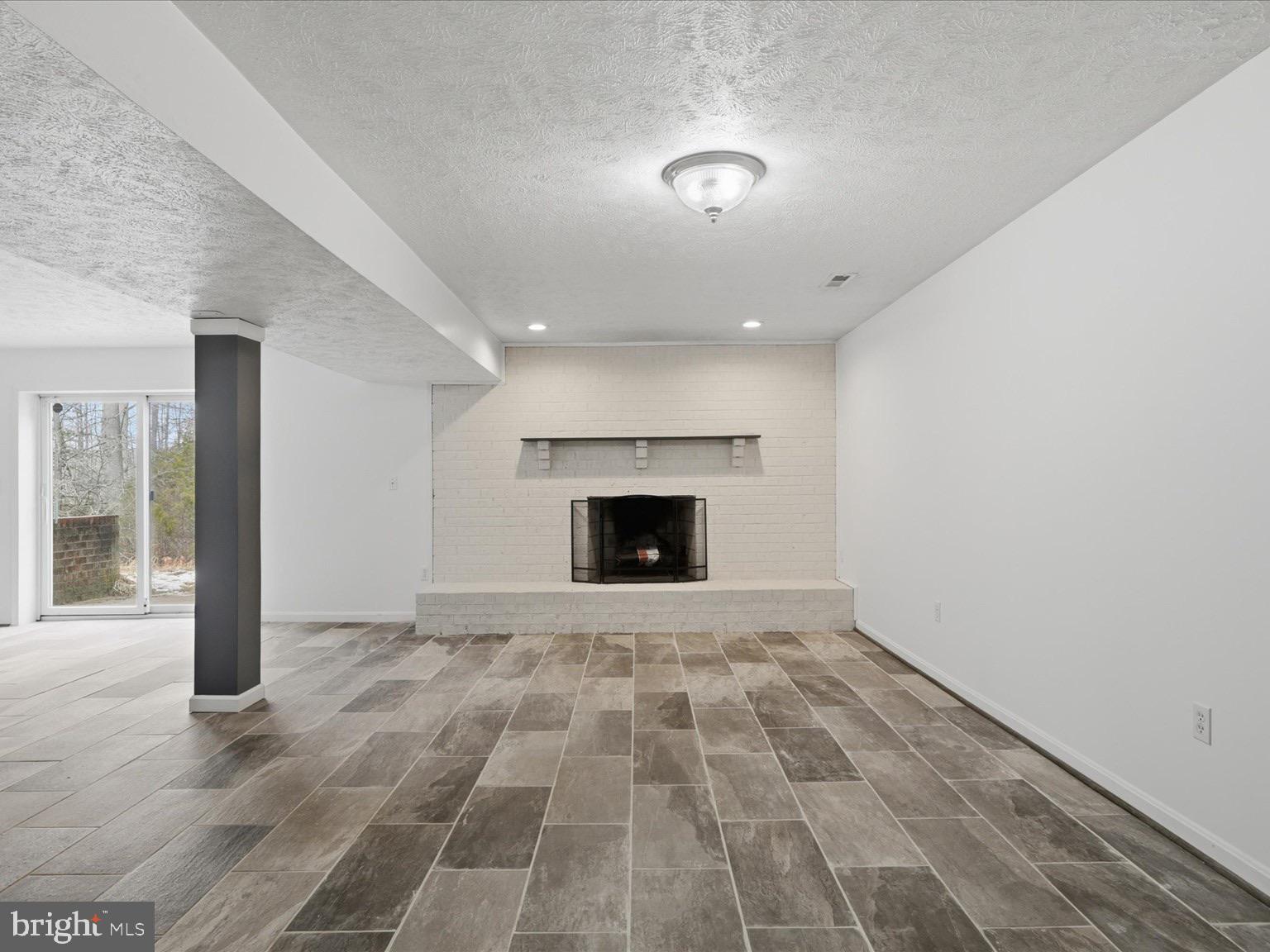 AMSONIA - Residential