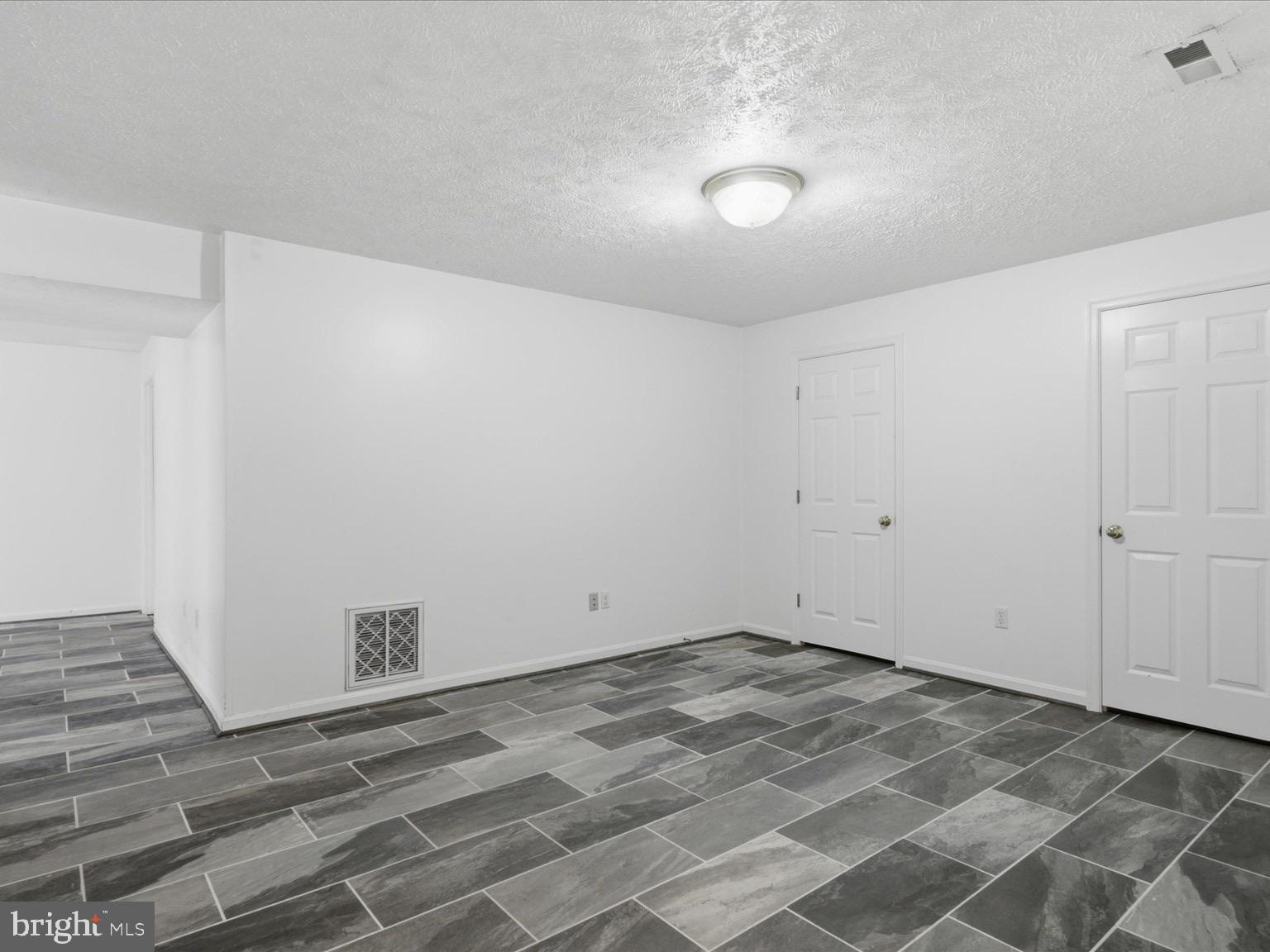 AMSONIA - Residential