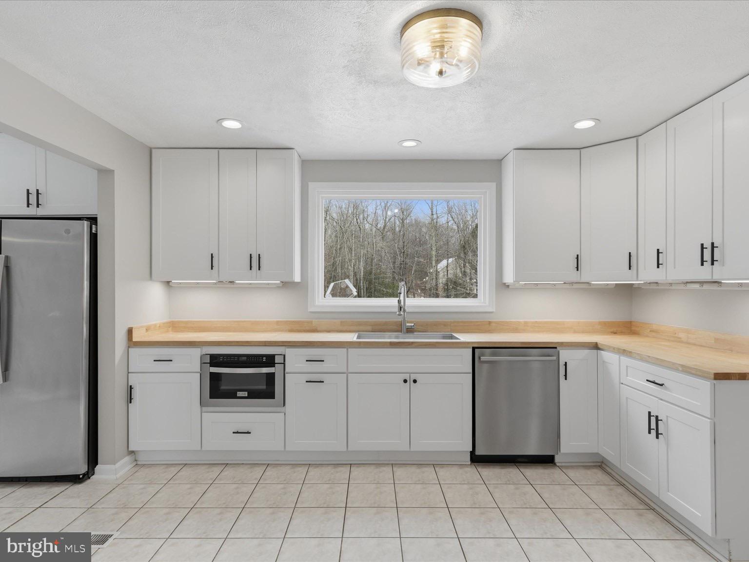 AMSONIA - Residential