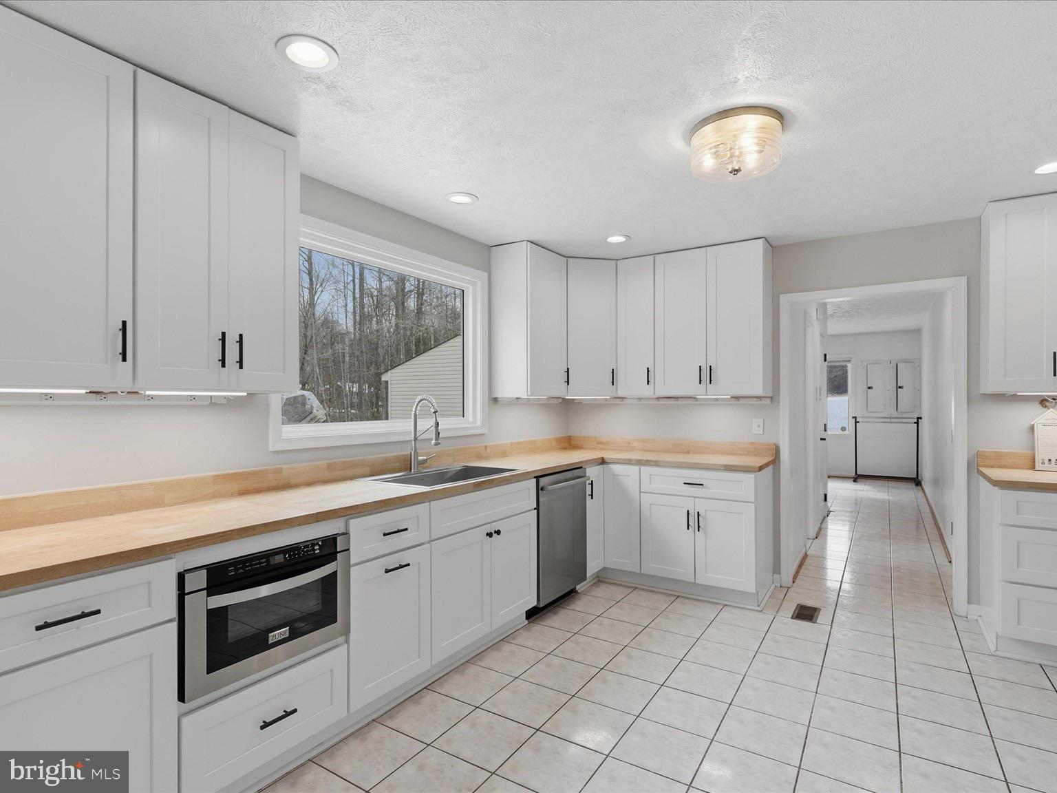 AMSONIA - Residential