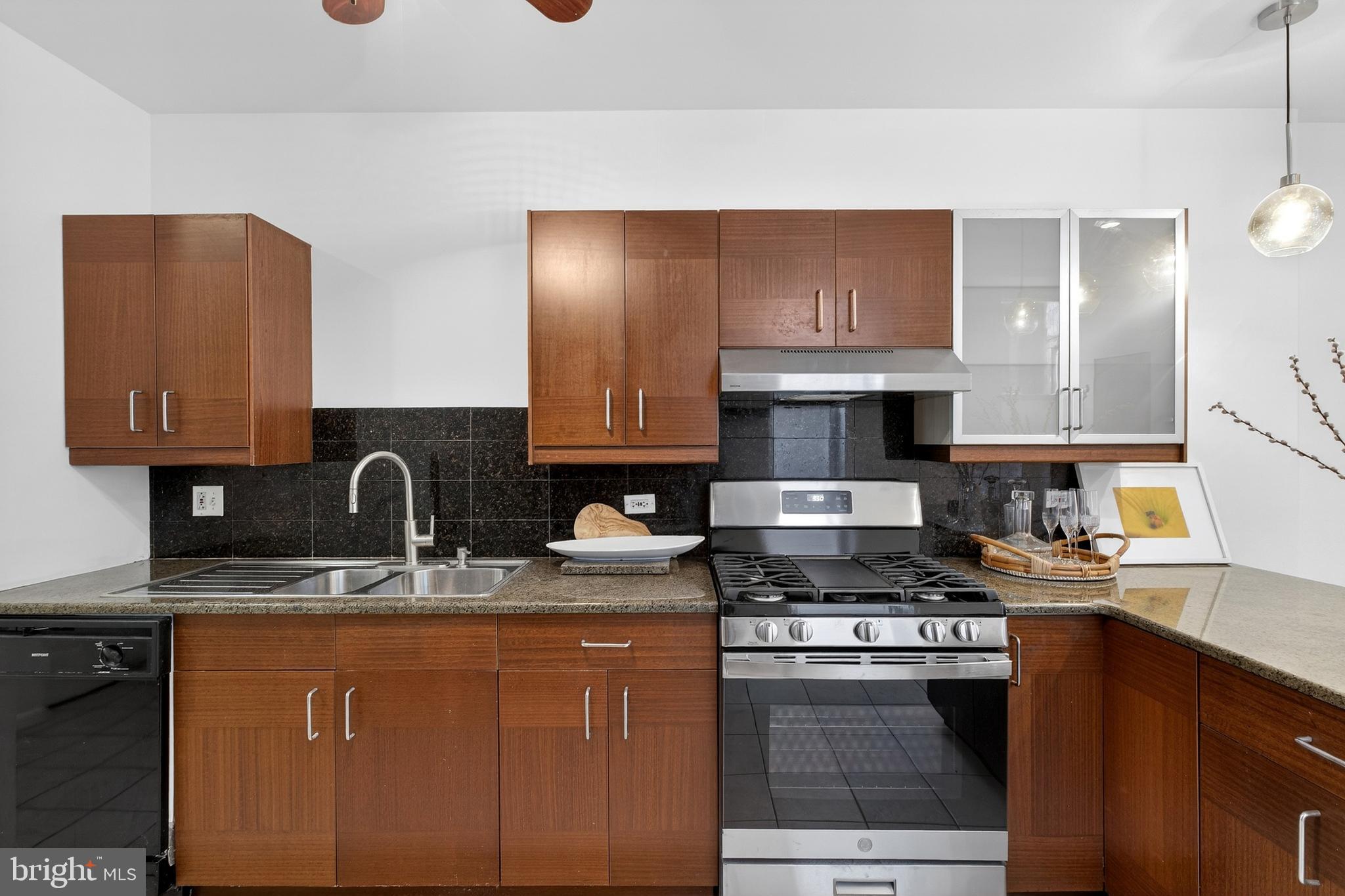 CEDAR PARK - Residential