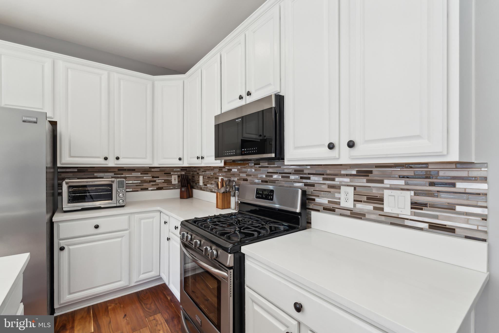 POTOMAC LAKES - Residential Lease