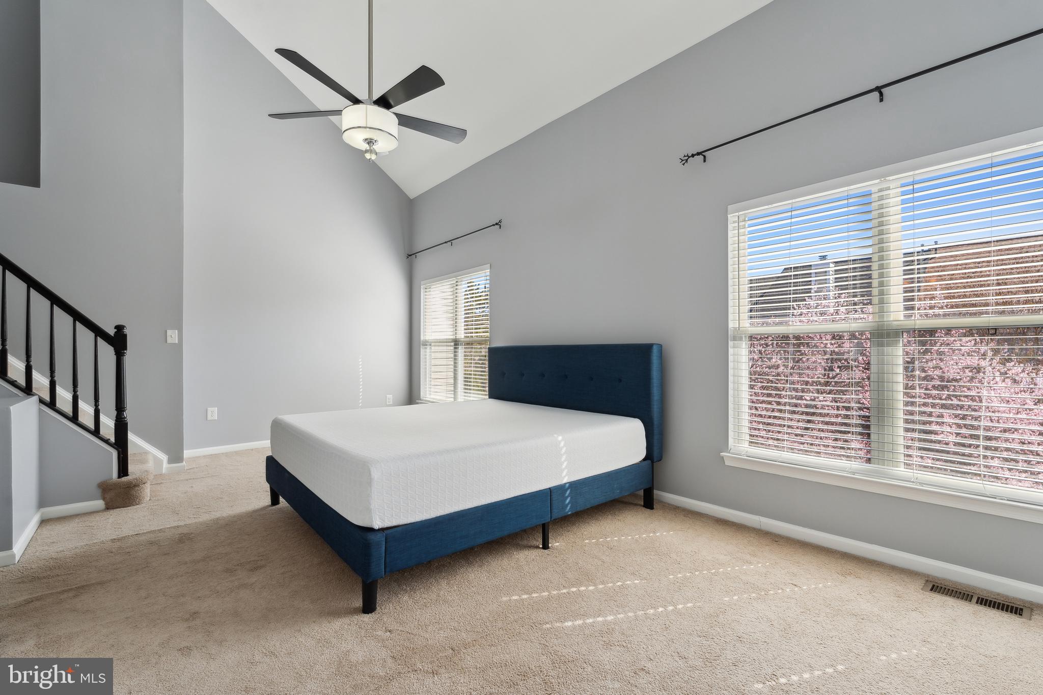 POTOMAC LAKES - Residential Lease