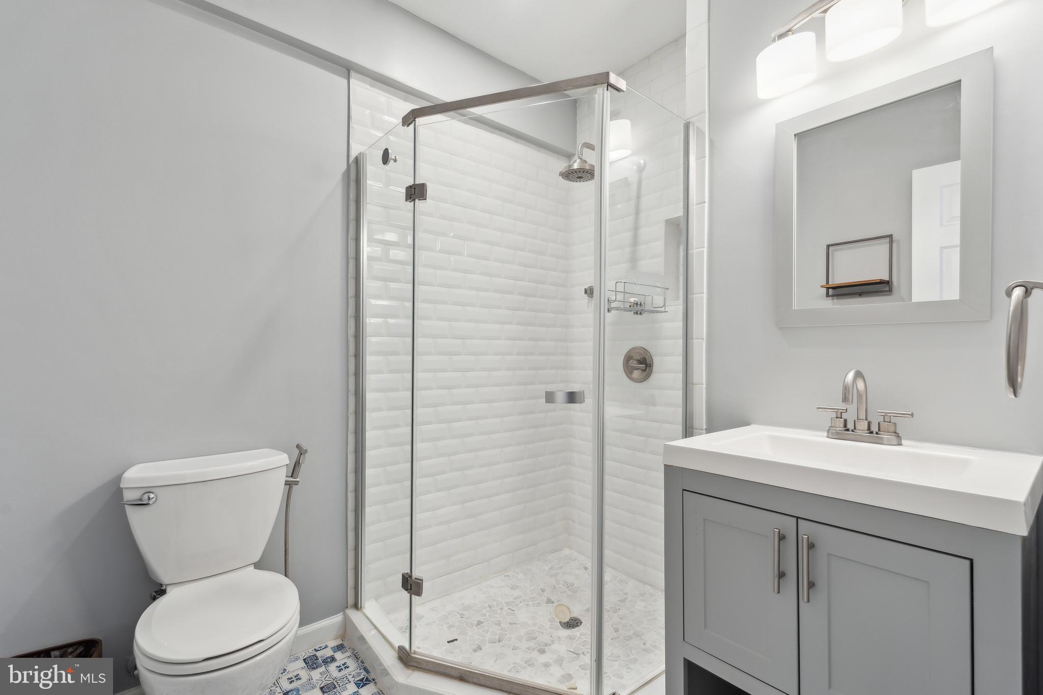 POTOMAC LAKES - Residential Lease