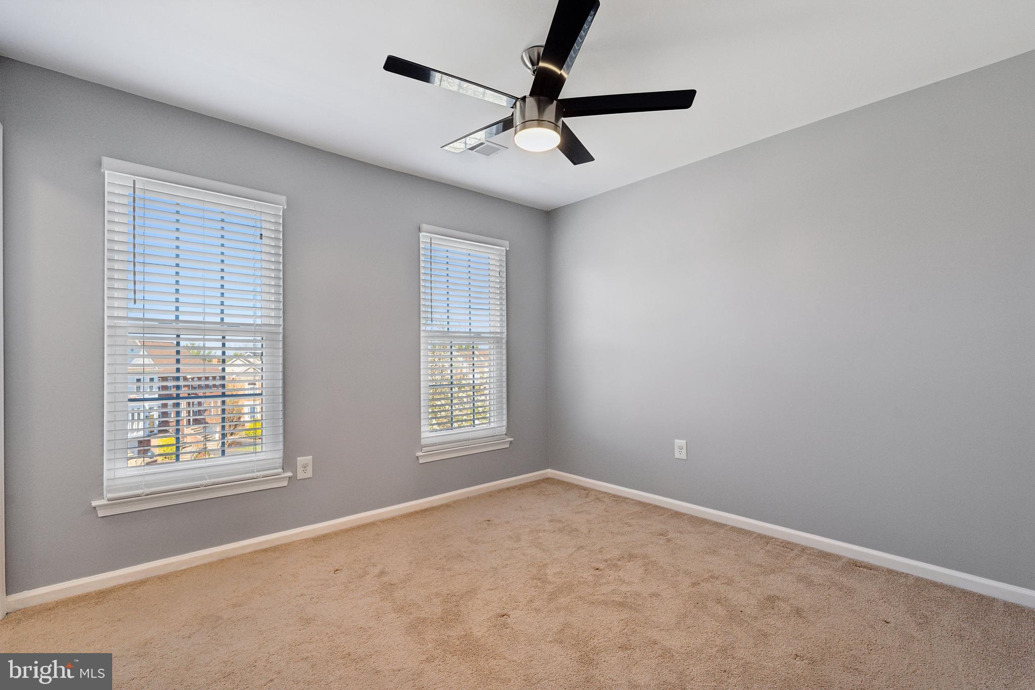 POTOMAC LAKES - Residential Lease