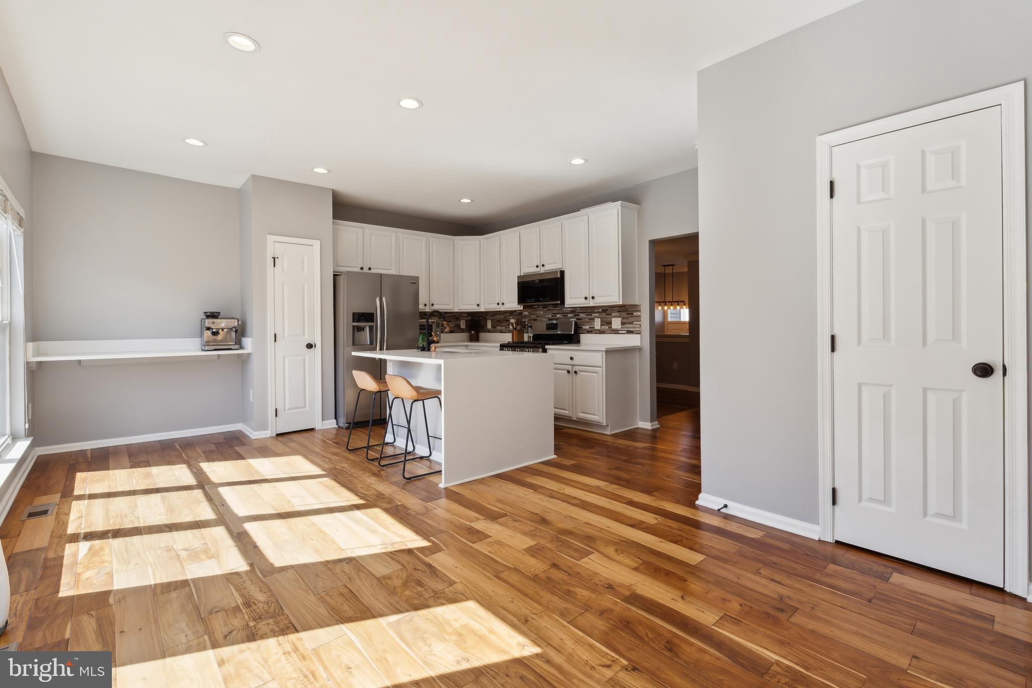 POTOMAC LAKES - Residential Lease