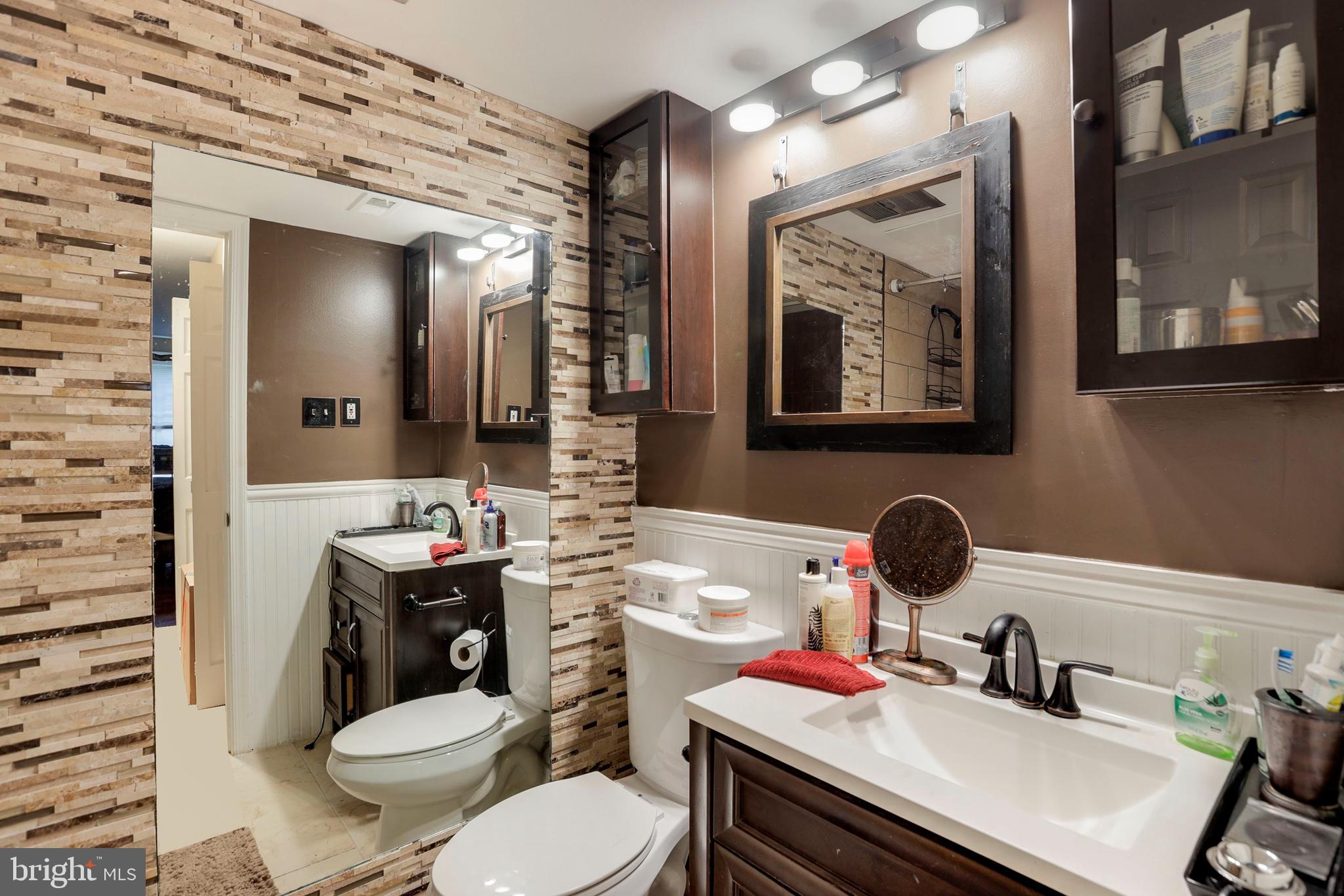 VALLEY PARK CONDOMINIUMS - Residential