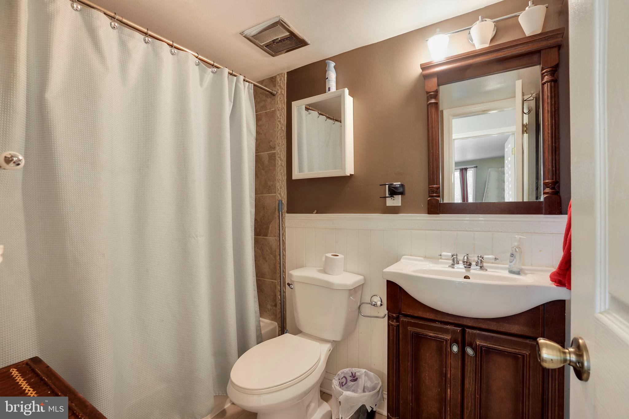 VALLEY PARK CONDOMINIUMS - Residential