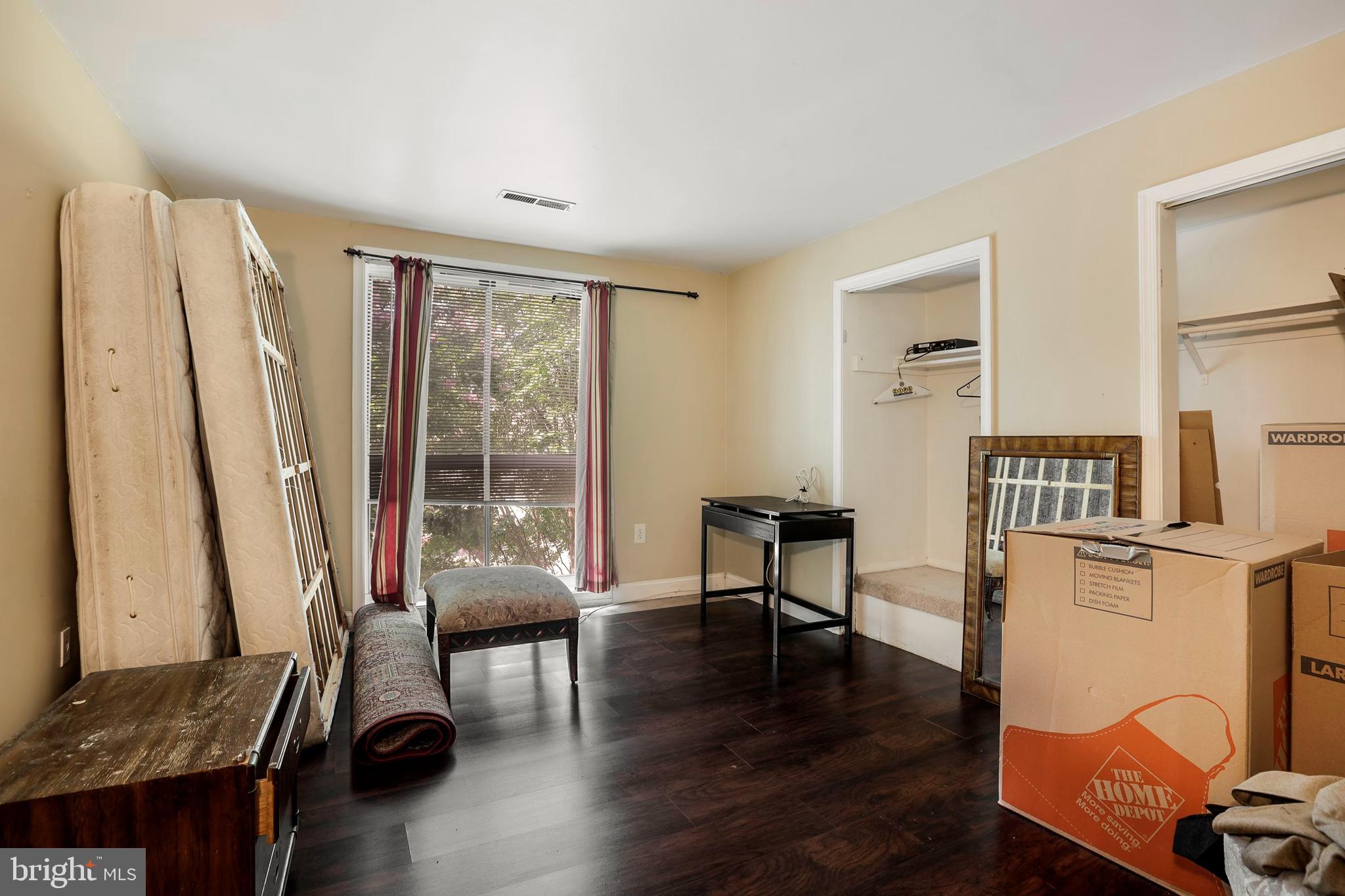 VALLEY PARK CONDOMINIUMS - Residential