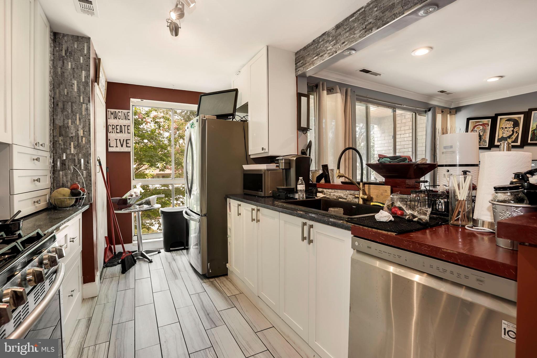 VALLEY PARK CONDOMINIUMS - Residential