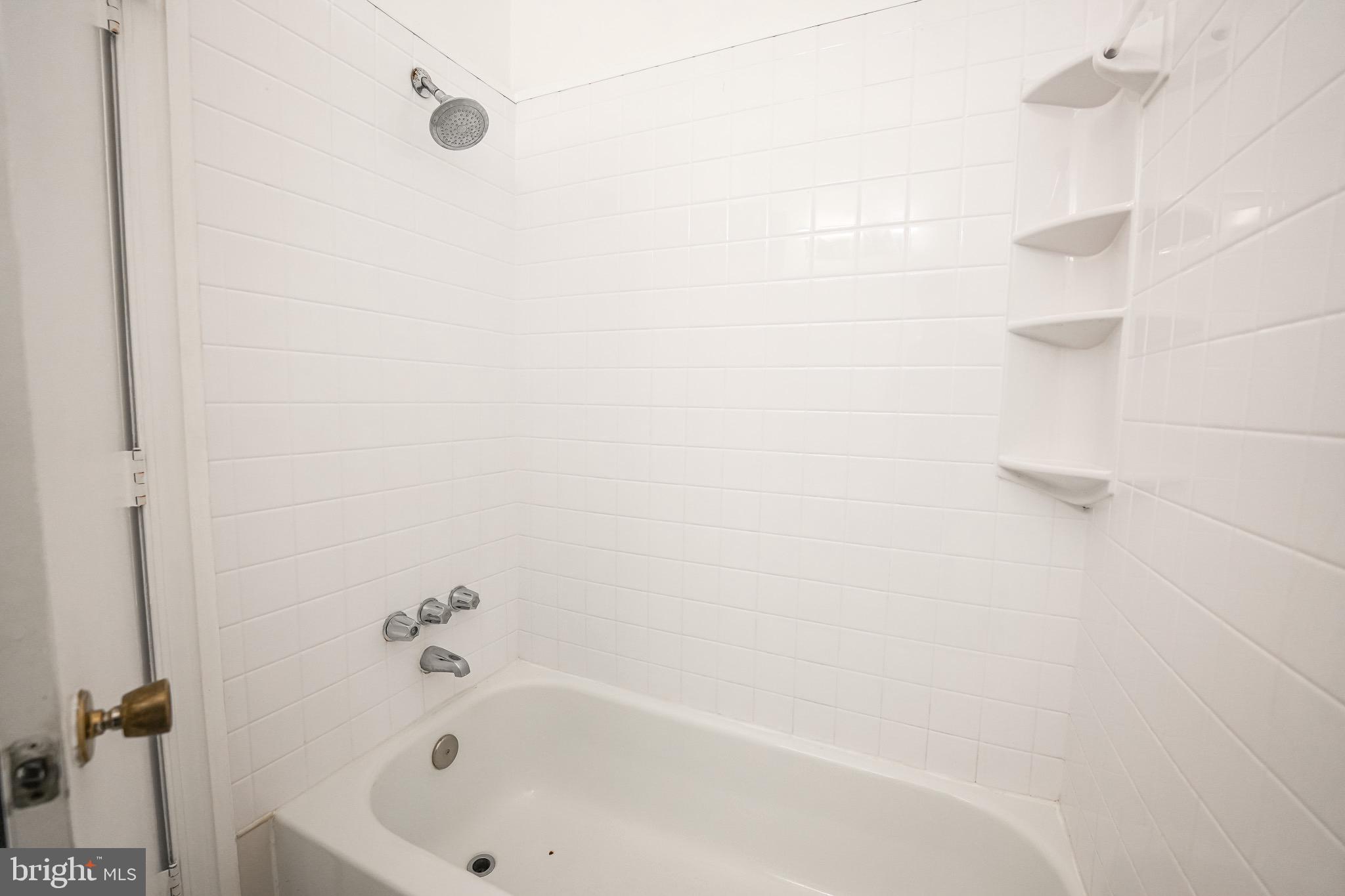 LAKE RIDGE - MOHICAN - Residential