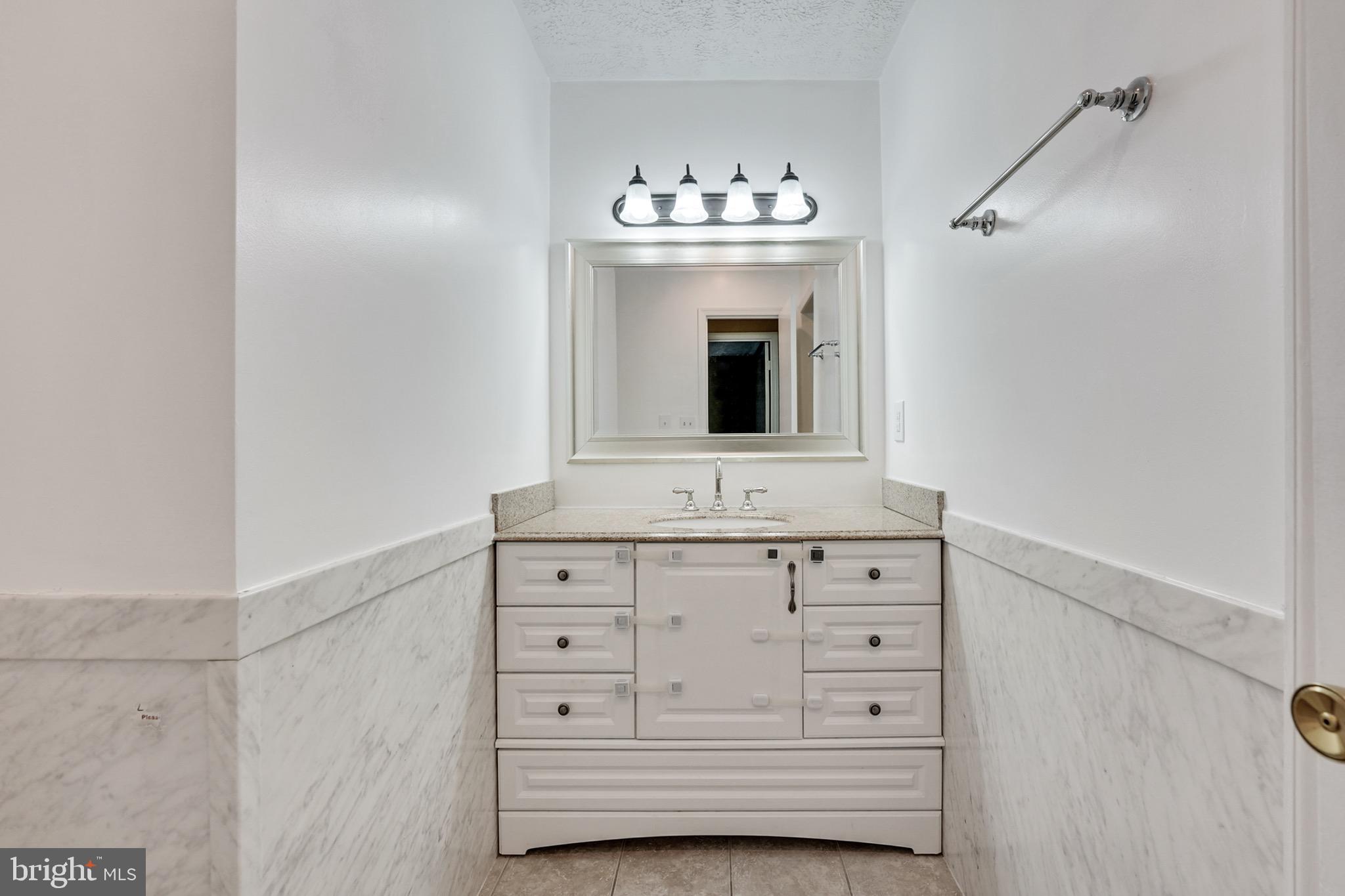 LAKE RIDGE - MOHICAN - Residential