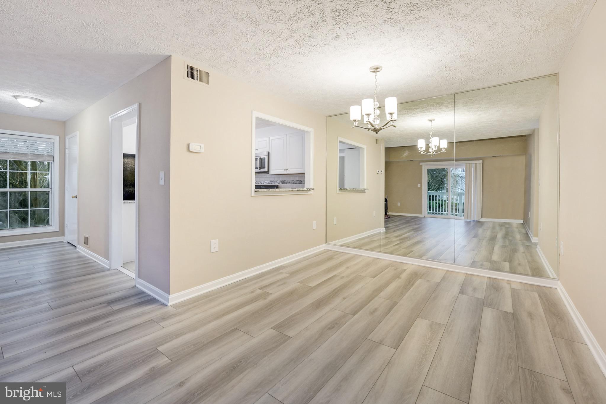 LAKE RIDGE - MOHICAN - Residential