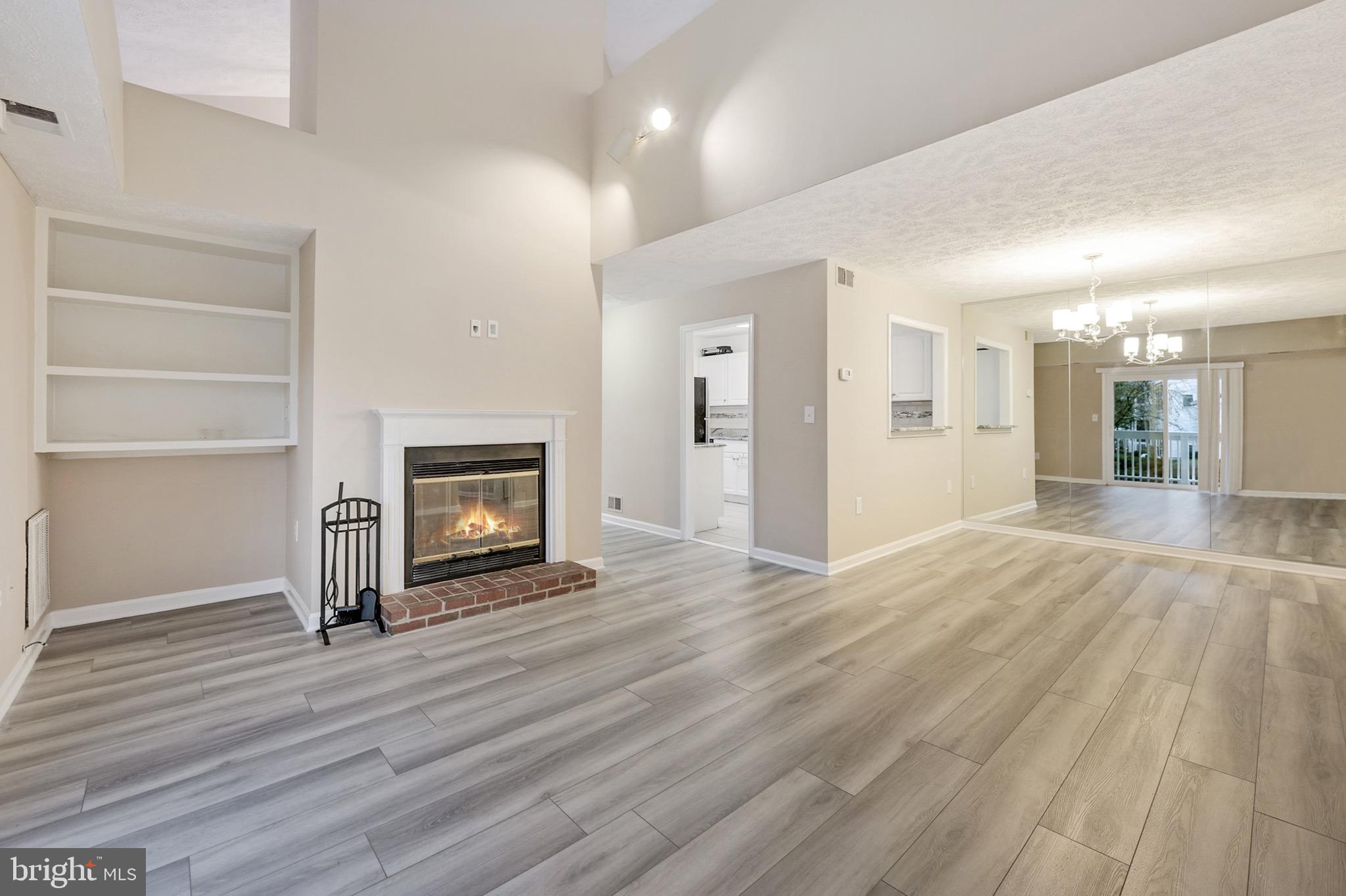 LAKE RIDGE - MOHICAN - Residential