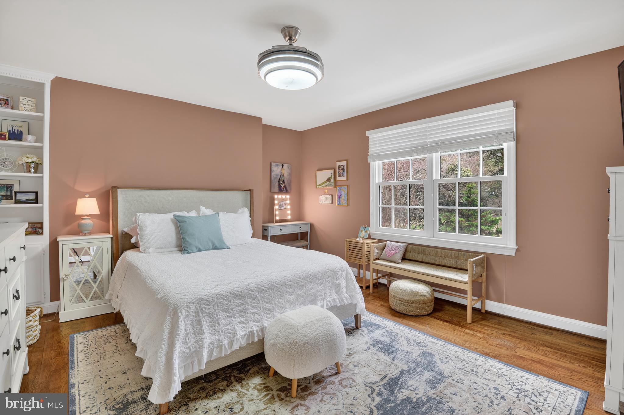 KENSINGTON PARK - Residential