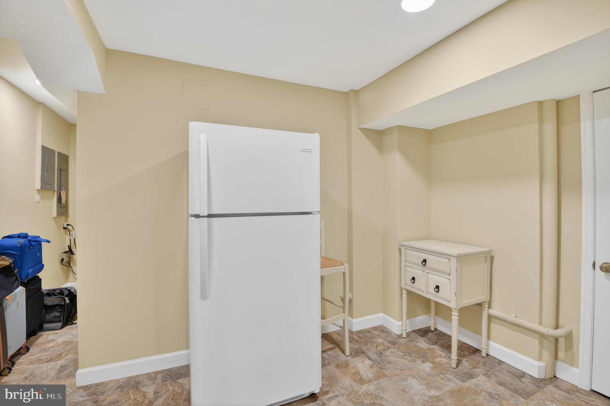 KENSINGTON PARK - Residential