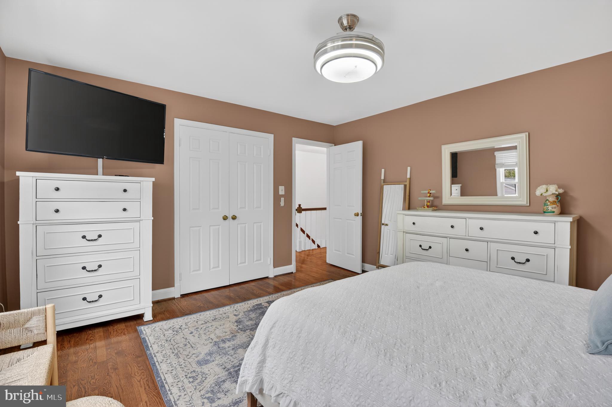 KENSINGTON PARK - Residential