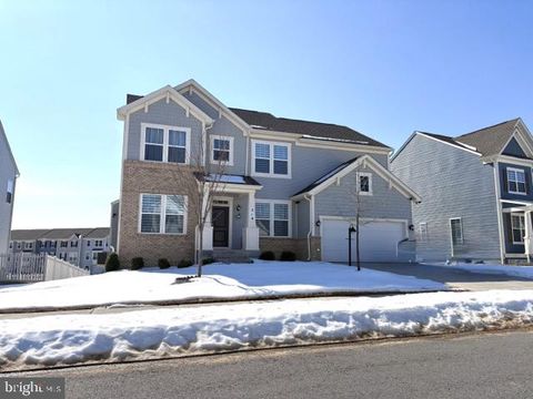 Photo of 219 Lehigh Dr, WINCHESTER, VA 22602 (MLS # VAFV2039704)