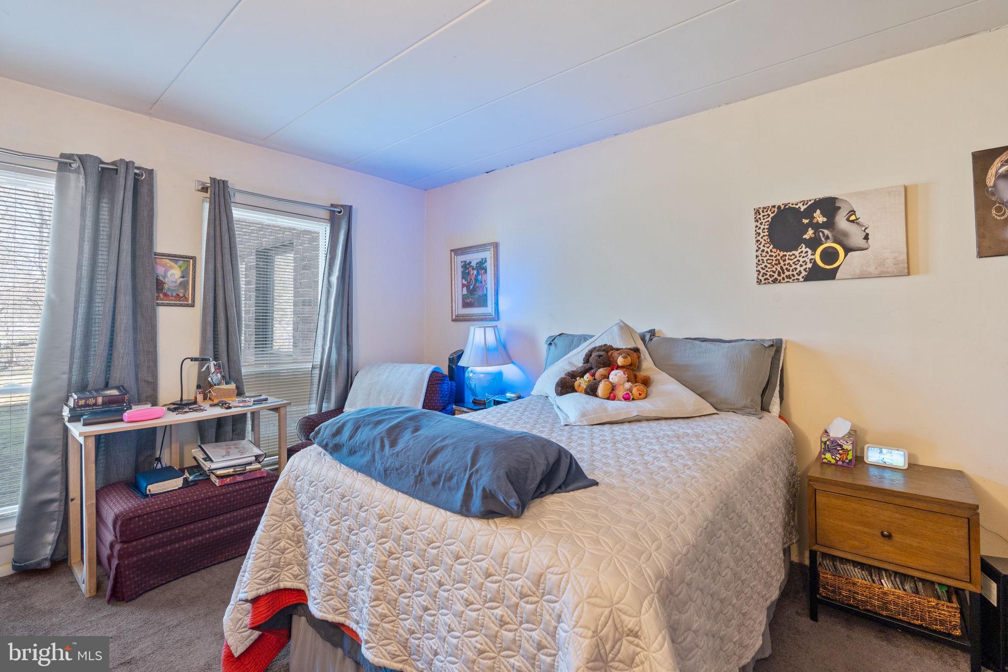 TOWN CENTER - Residential