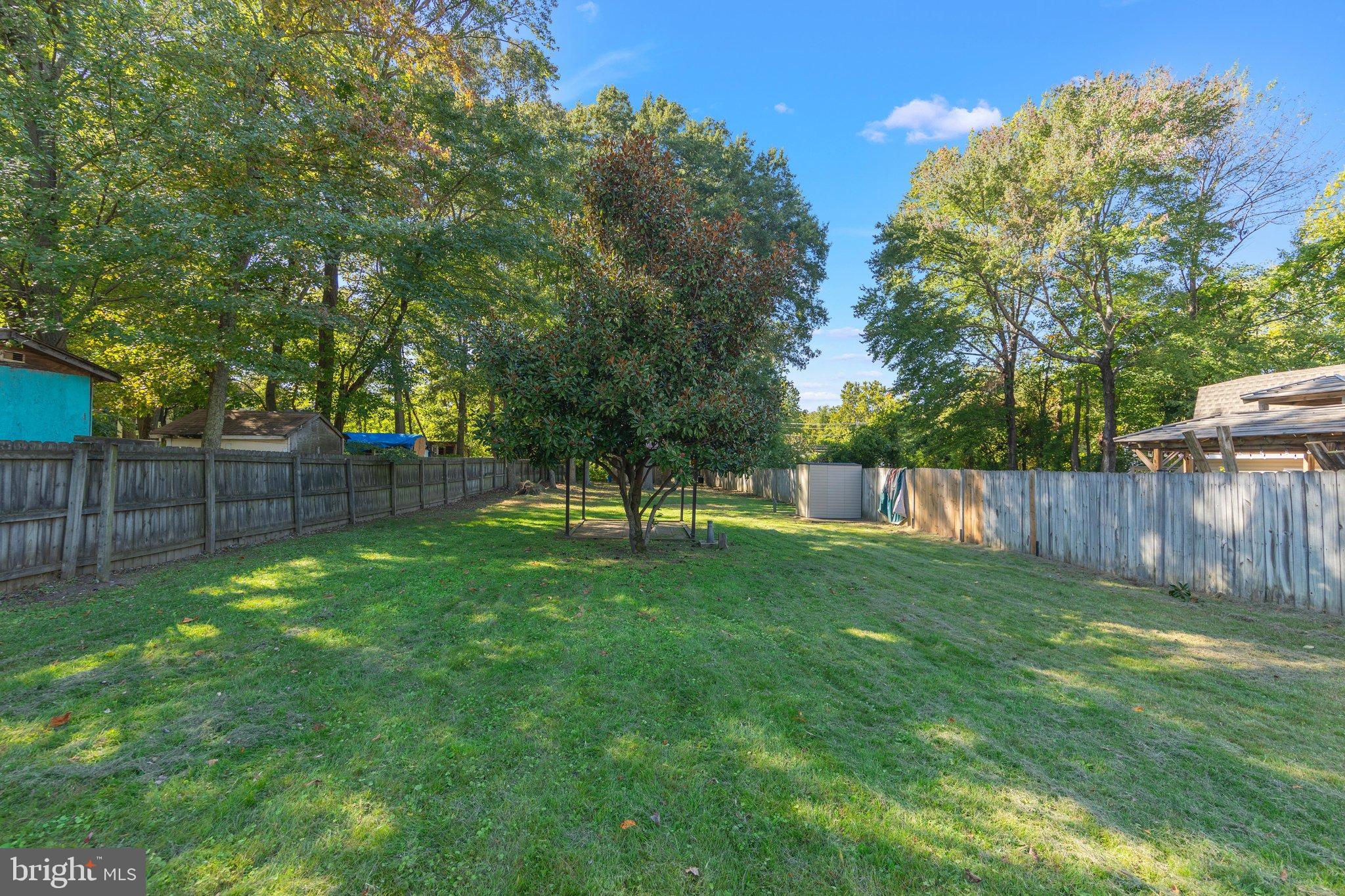 8121-A ELIZABETH ROAD